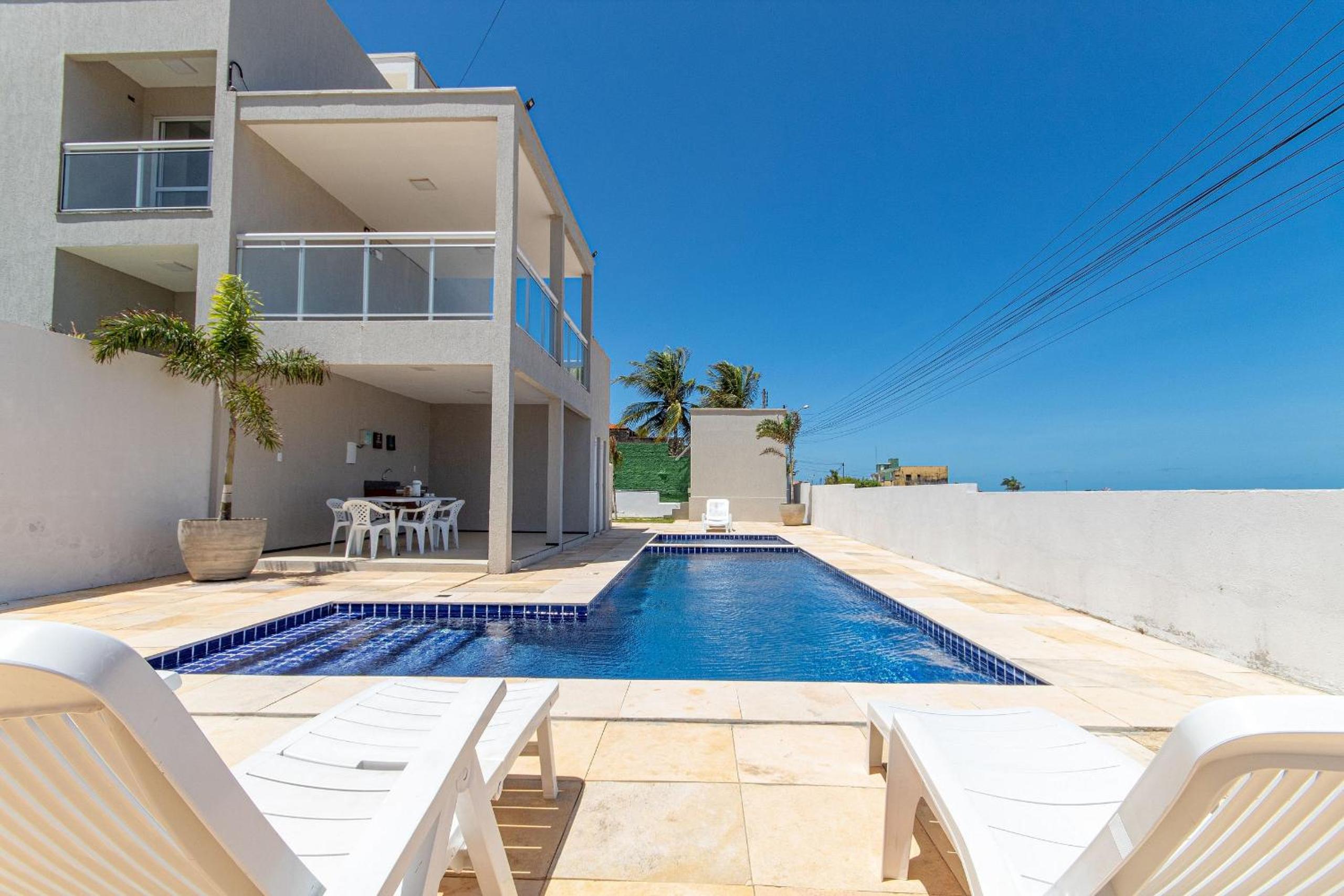 Beach Townhouses 4 - Duplex in Porto das Dunas by Carpediem