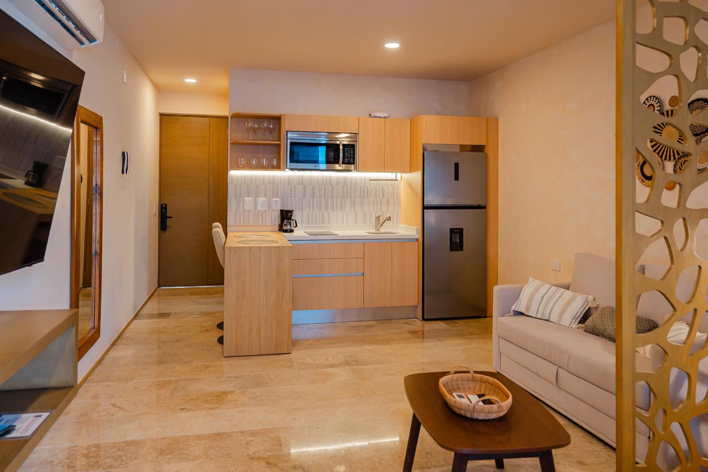 New Luxury Studio in the City Center