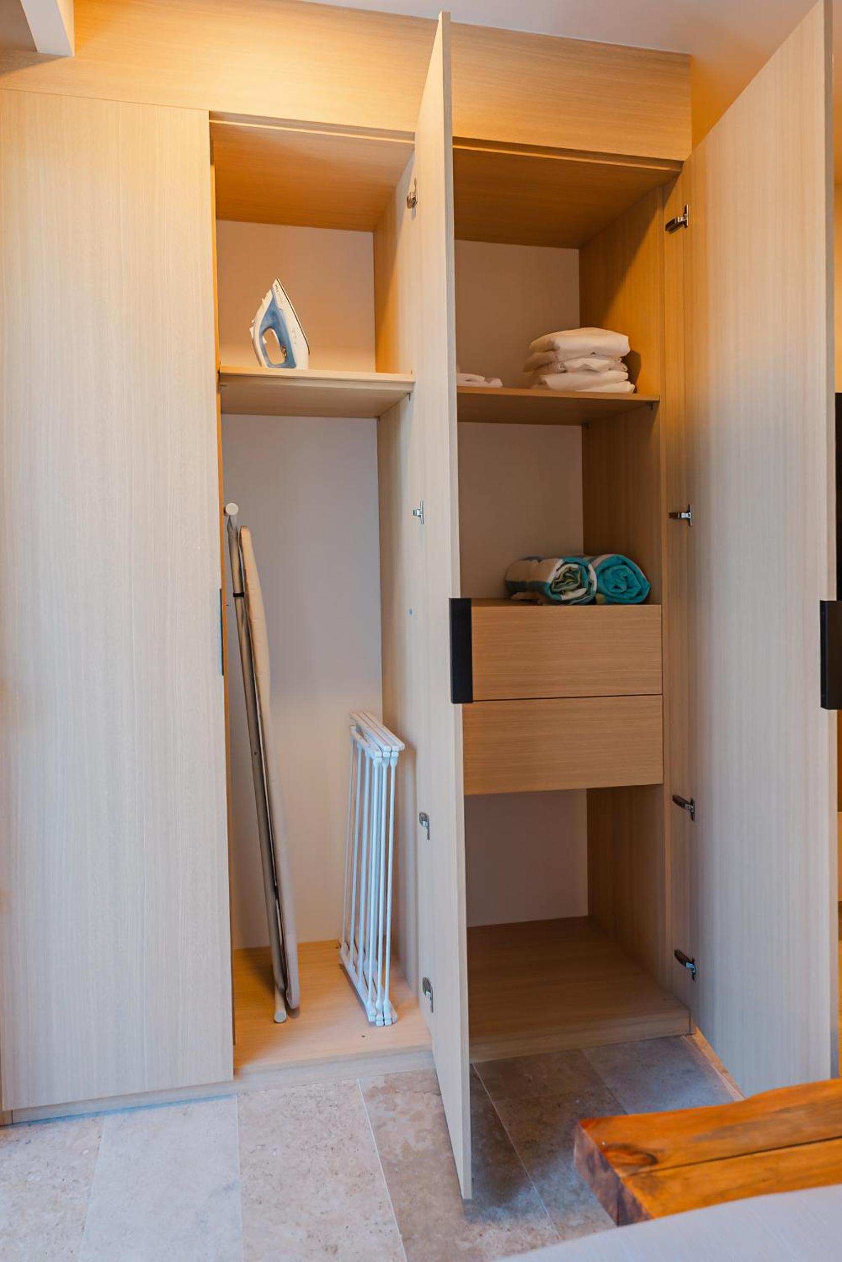 New Luxury Studio in the City Center