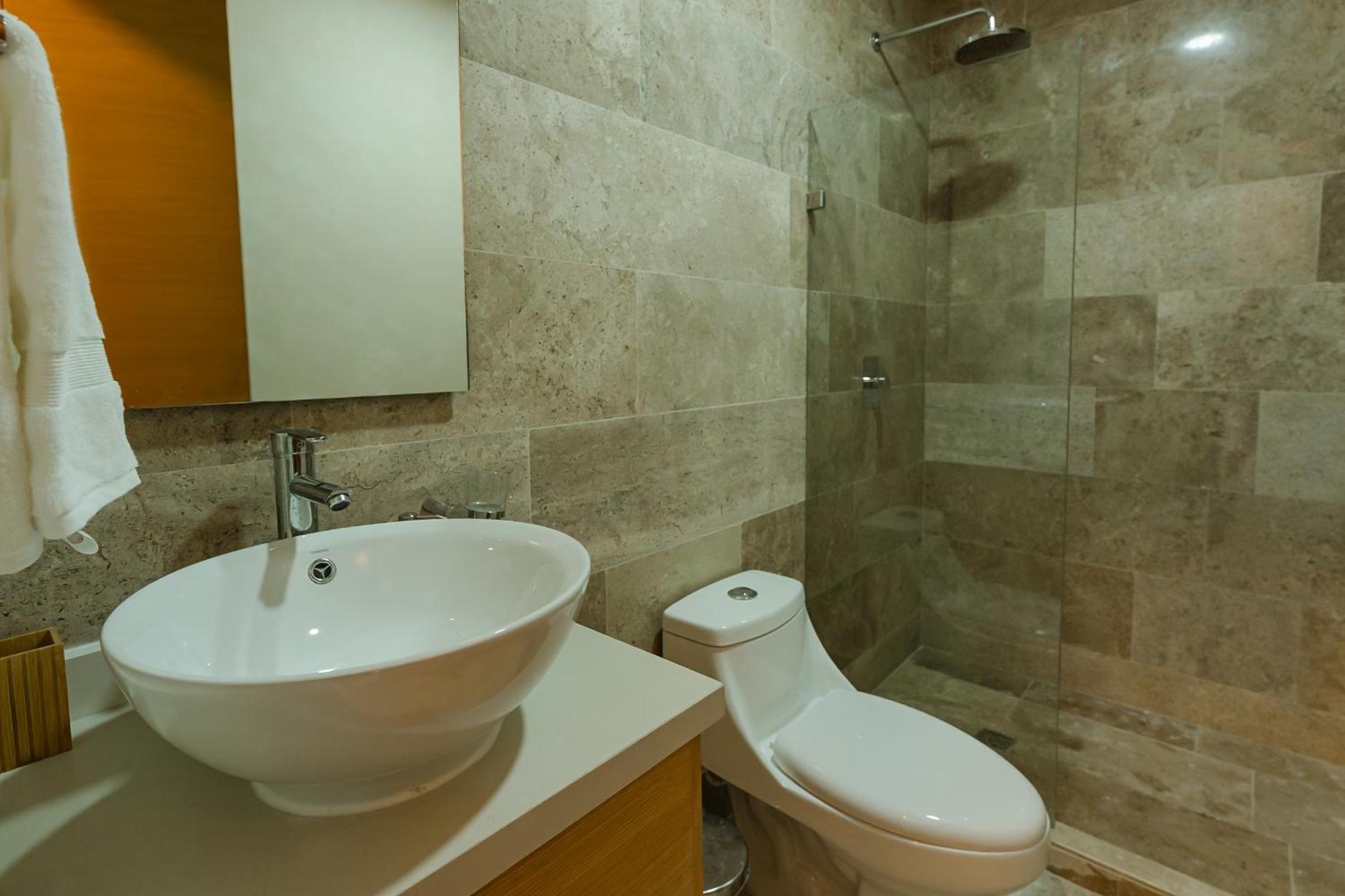 New Luxury Studio in the City Center
