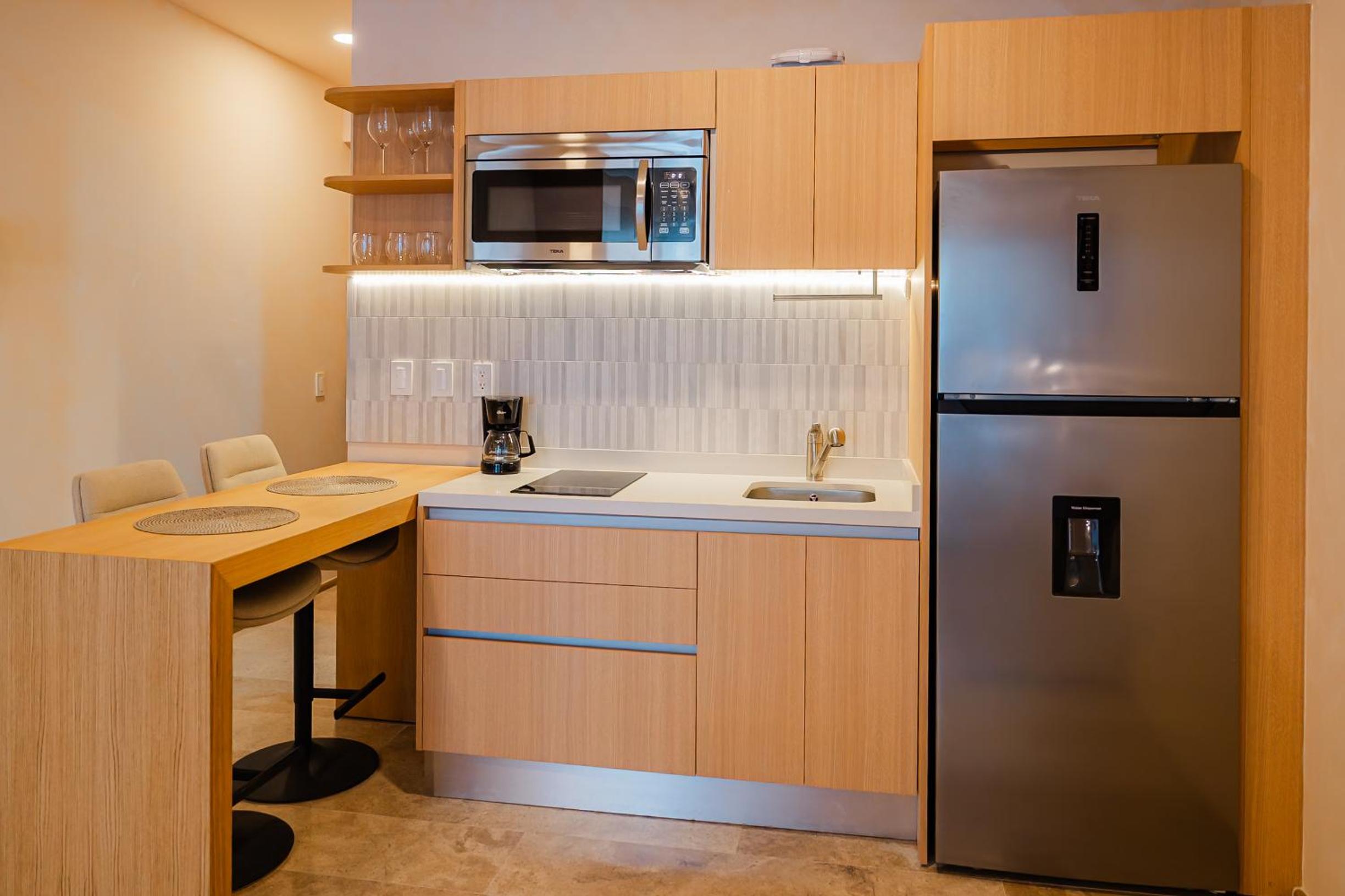 New Luxury Studio in the City Center