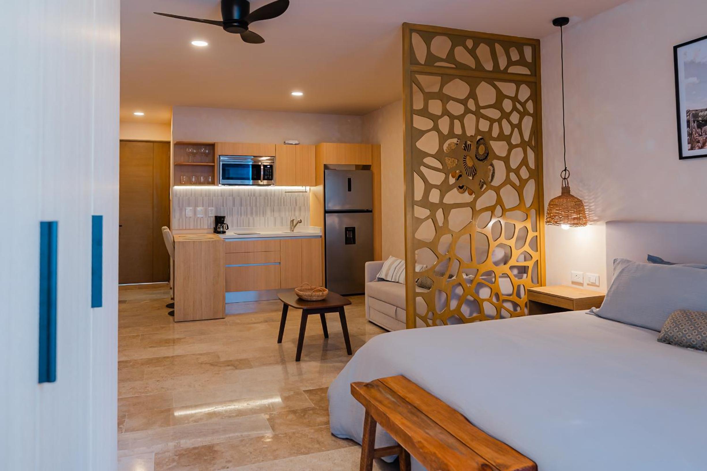New Luxury Studio in the City Center