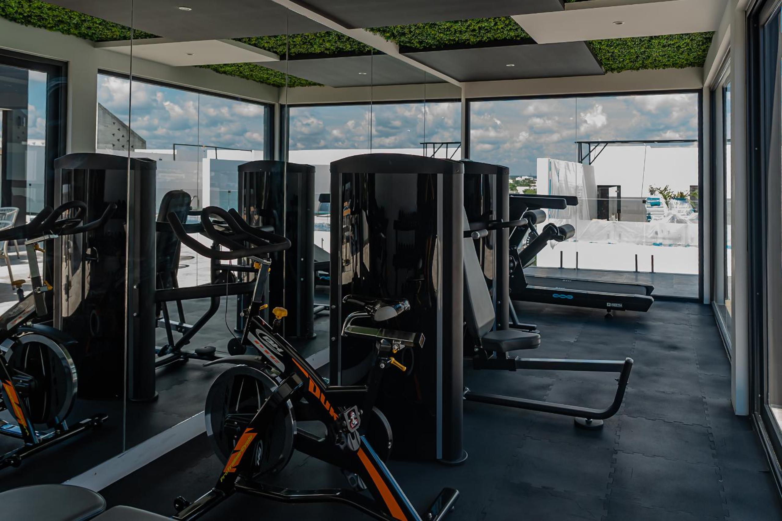 New Luxury Studio in the City Center