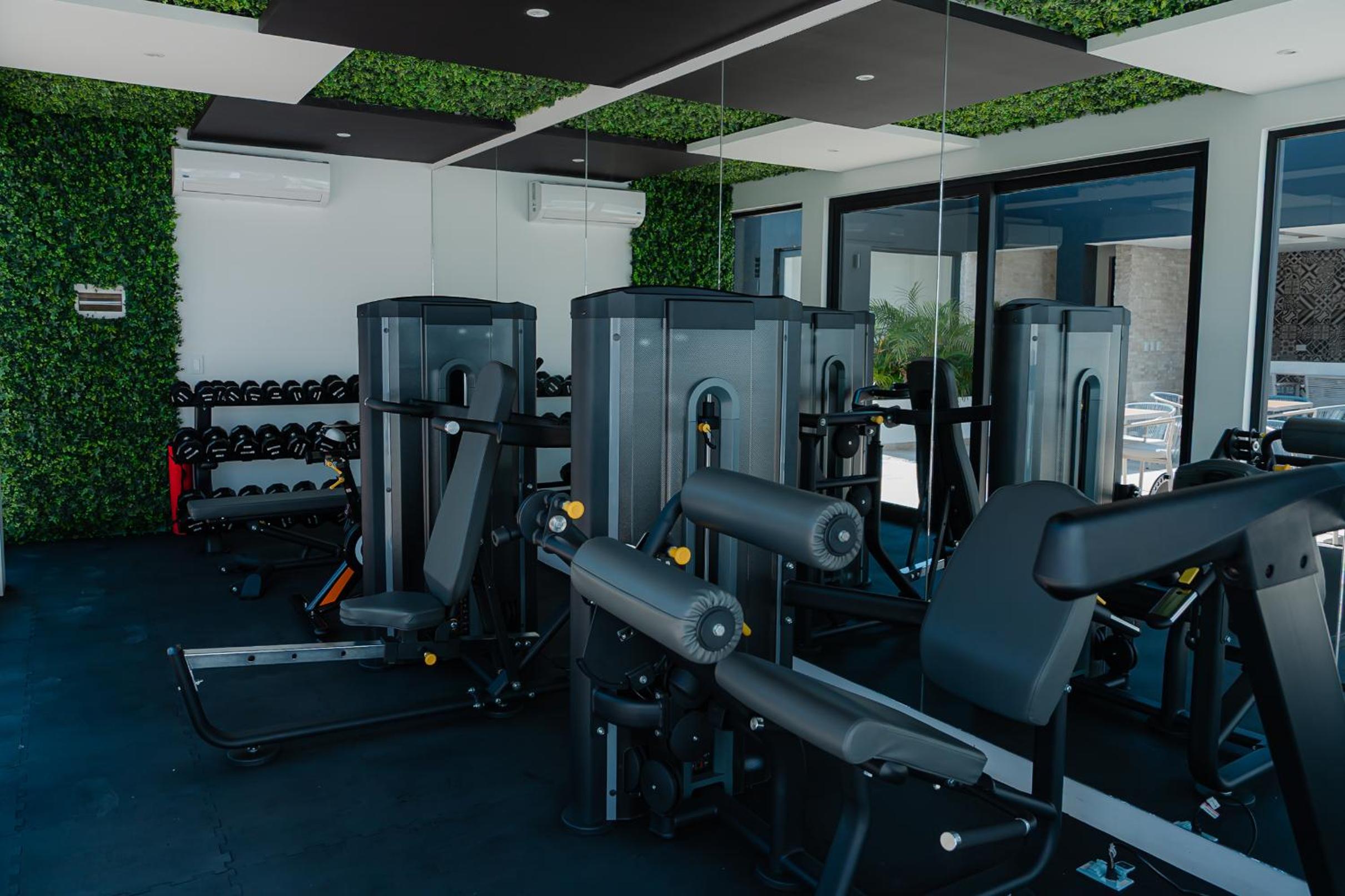 New Luxury Studio in the City Center
