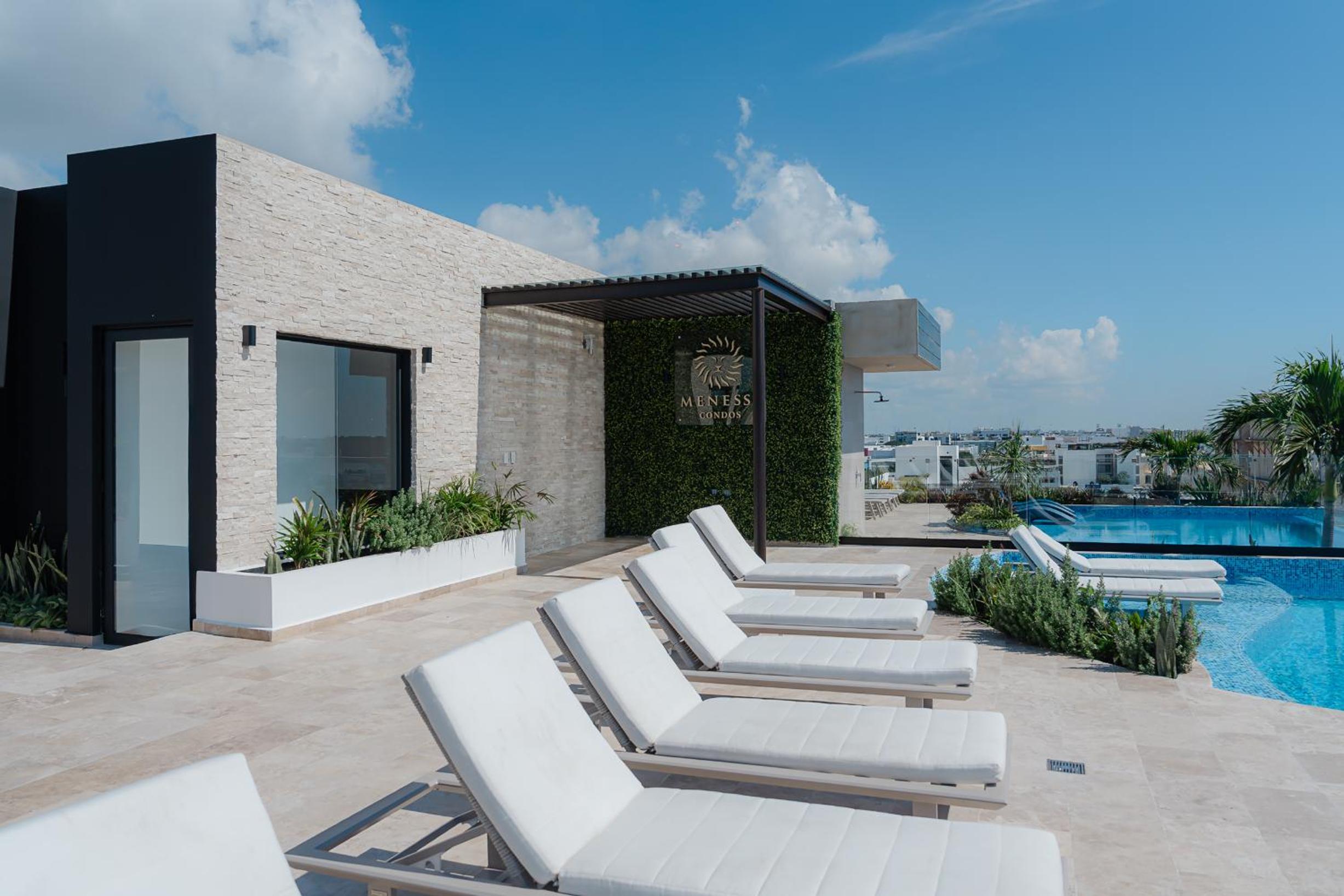 New Luxury Studio in the City Center