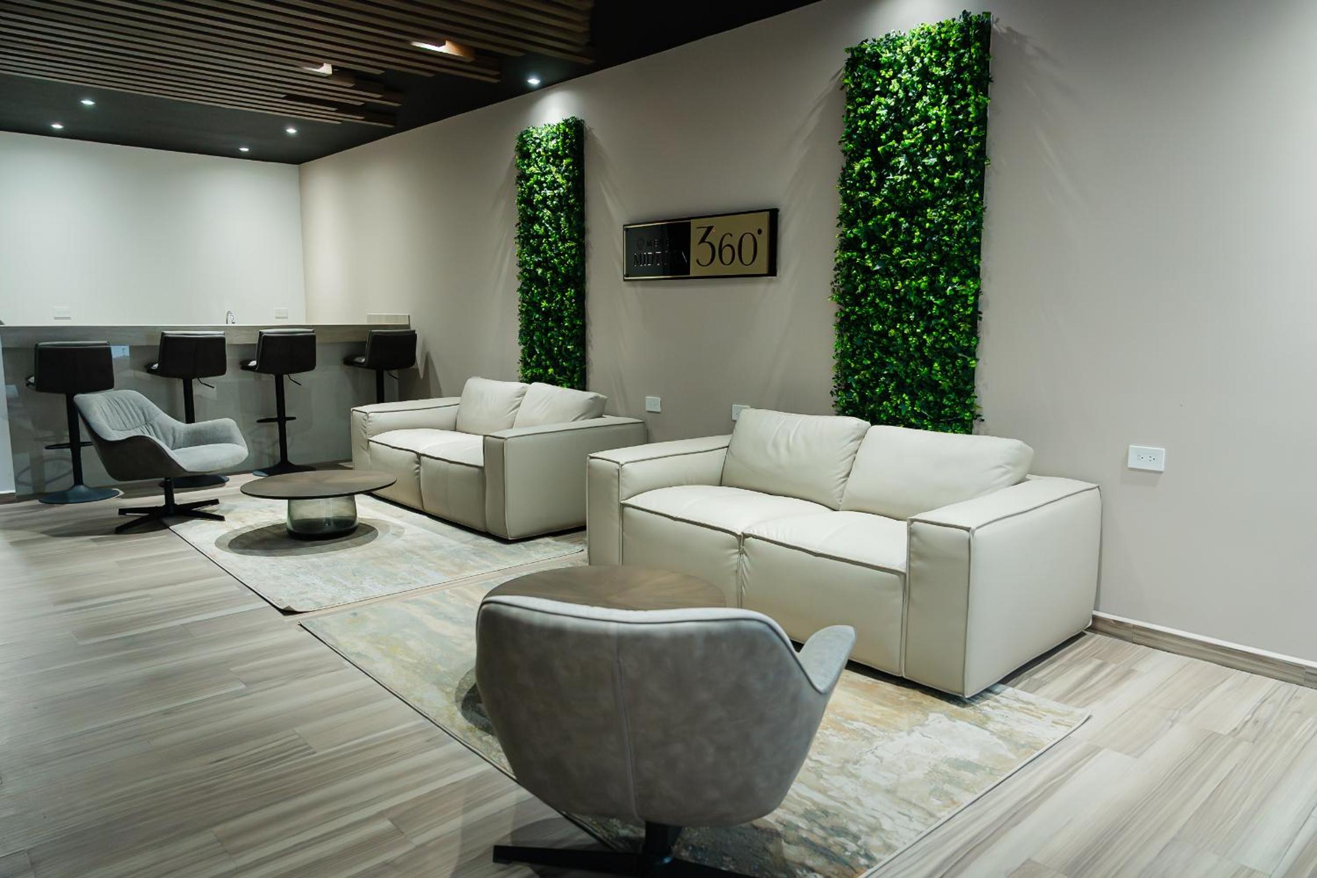 New Luxury Studio in the City Center