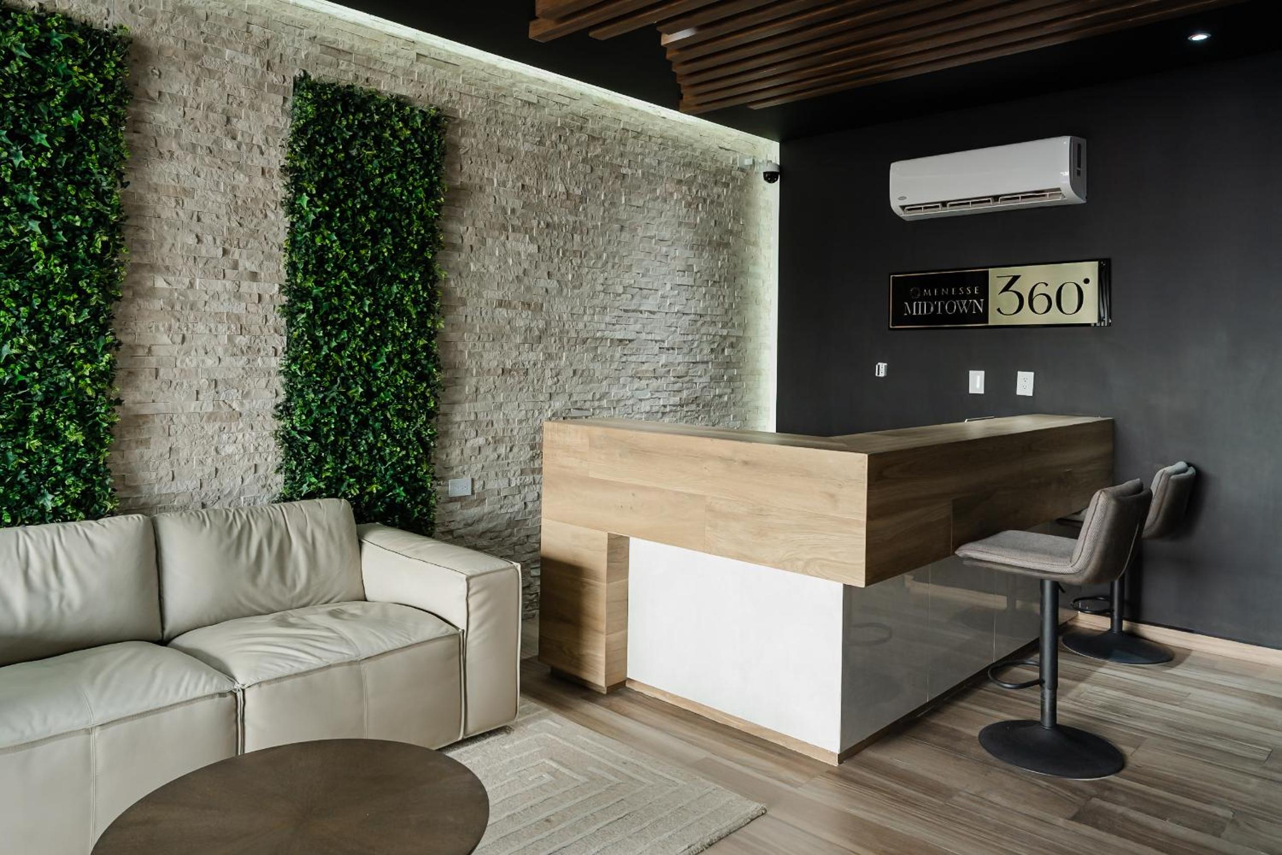 New Luxury Studio in the City Center