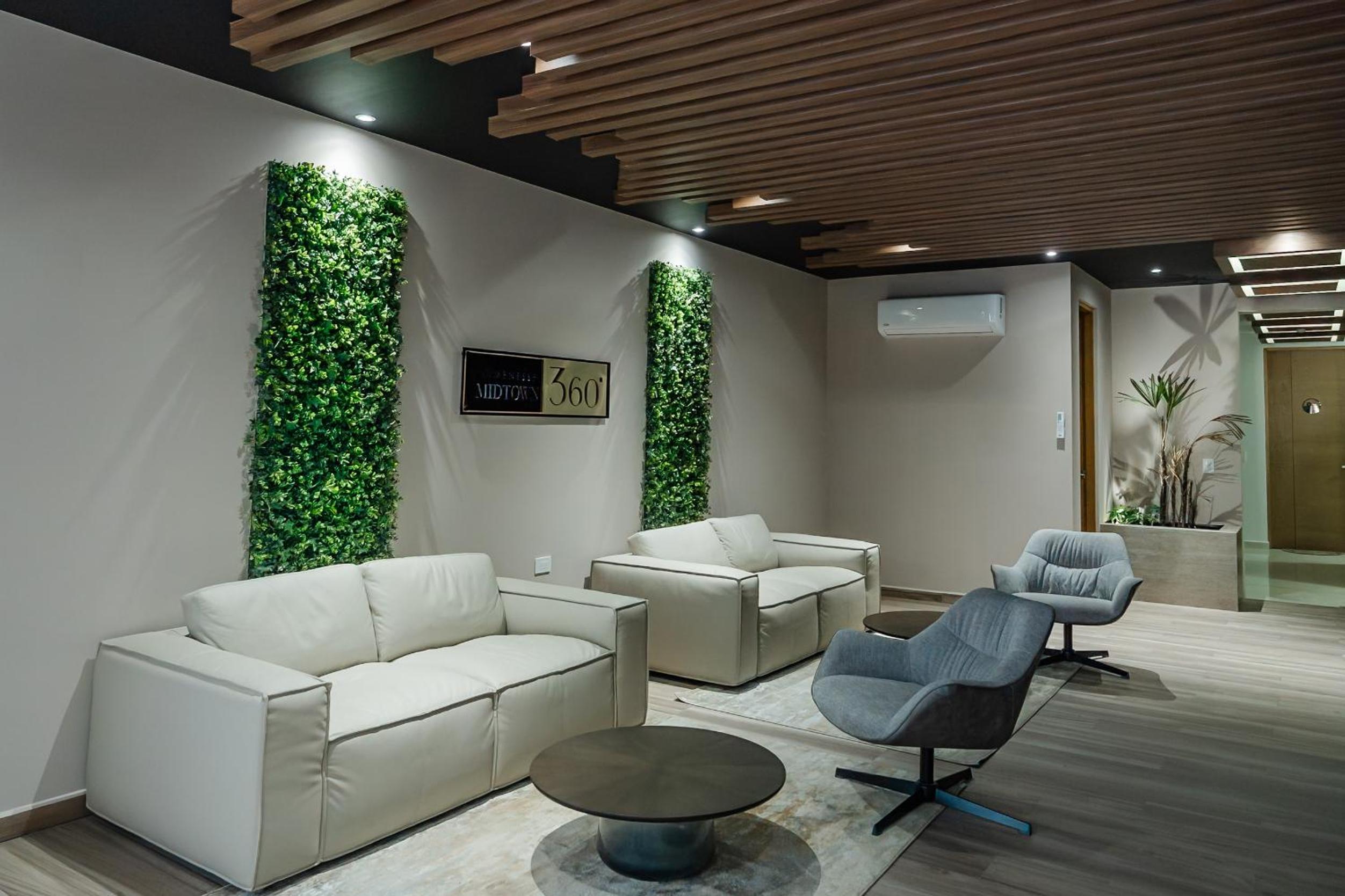 New Luxury Studio in the City Center