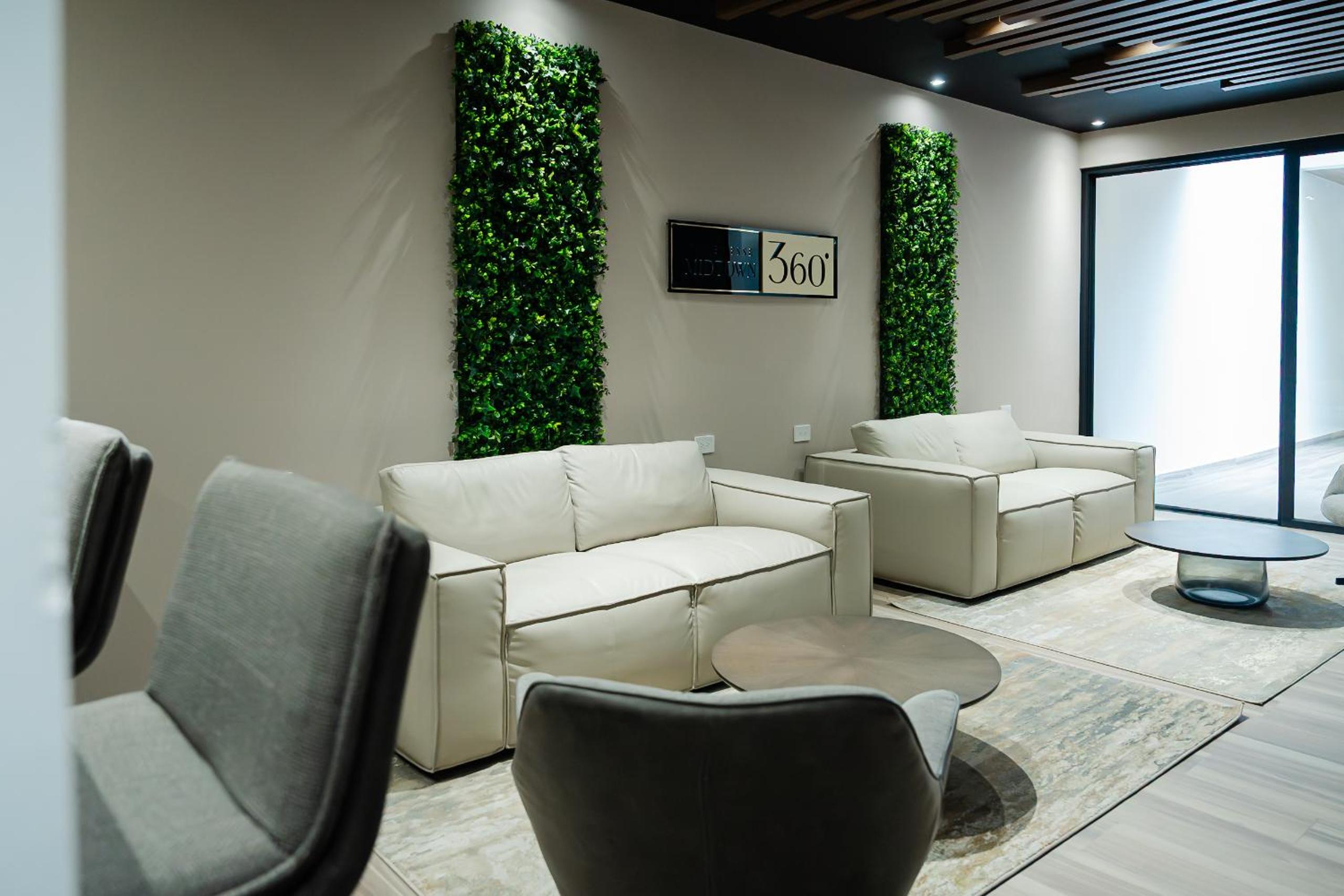 New Luxury Studio in the City Center