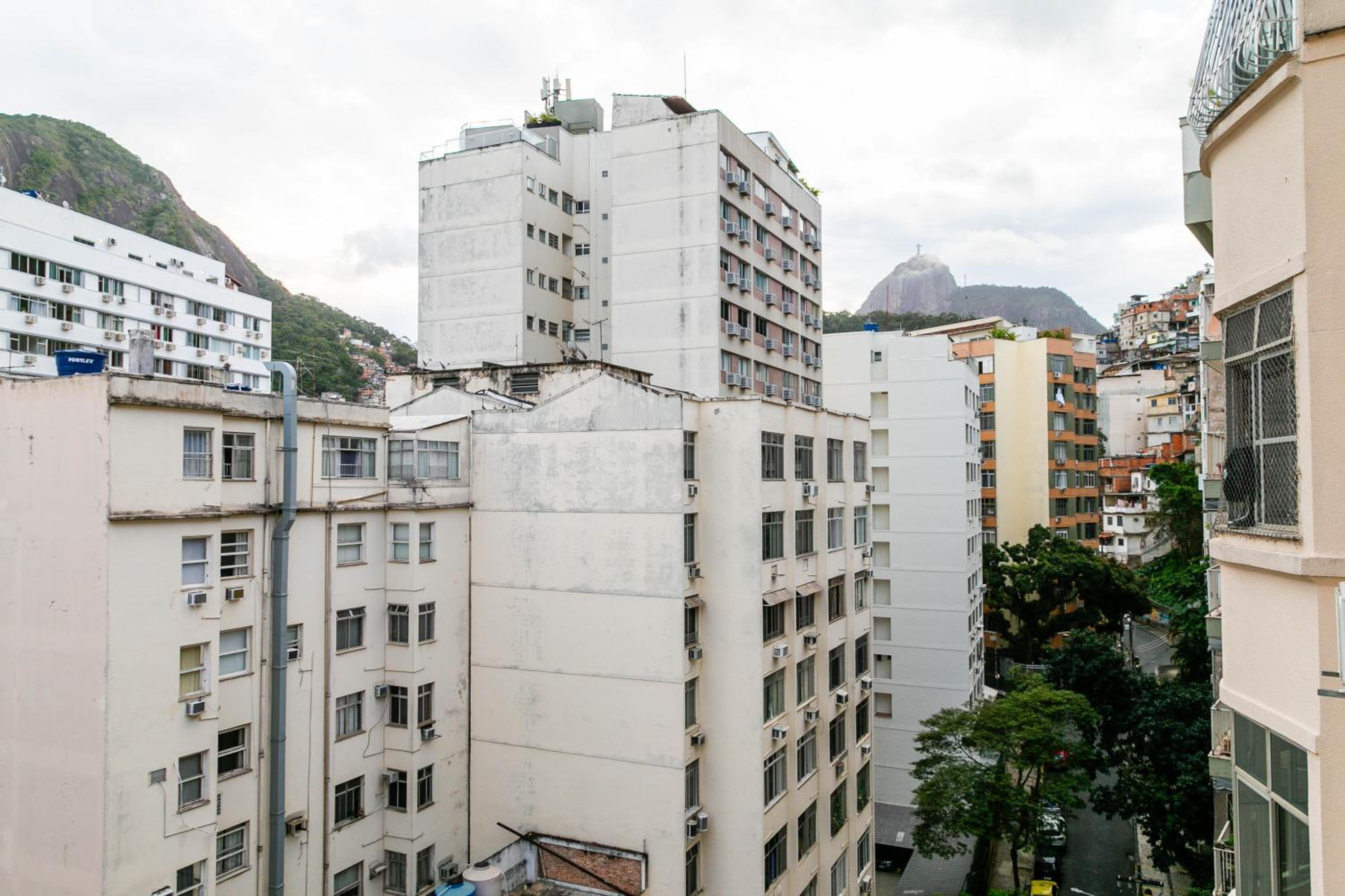 Copacabana Economic - Siqueira Campos - 2 mins to Metro