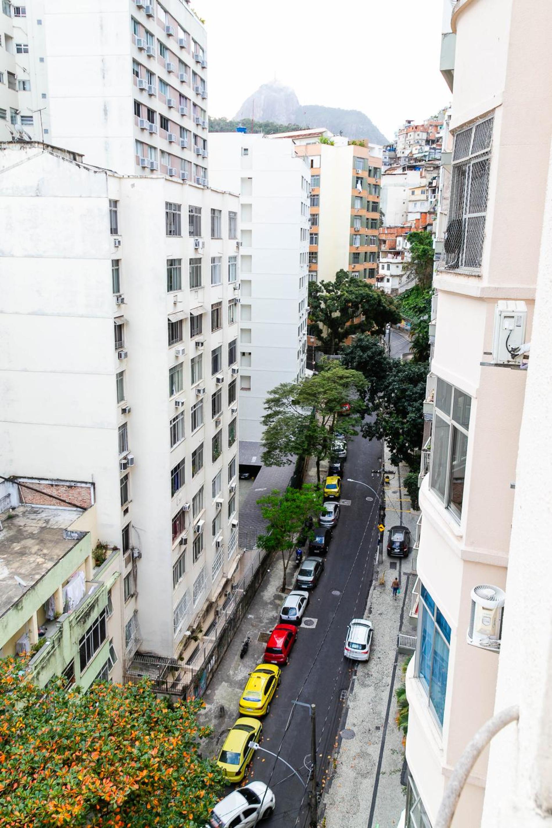 Copacabana Economic - Siqueira Campos - 2 mins to Metro