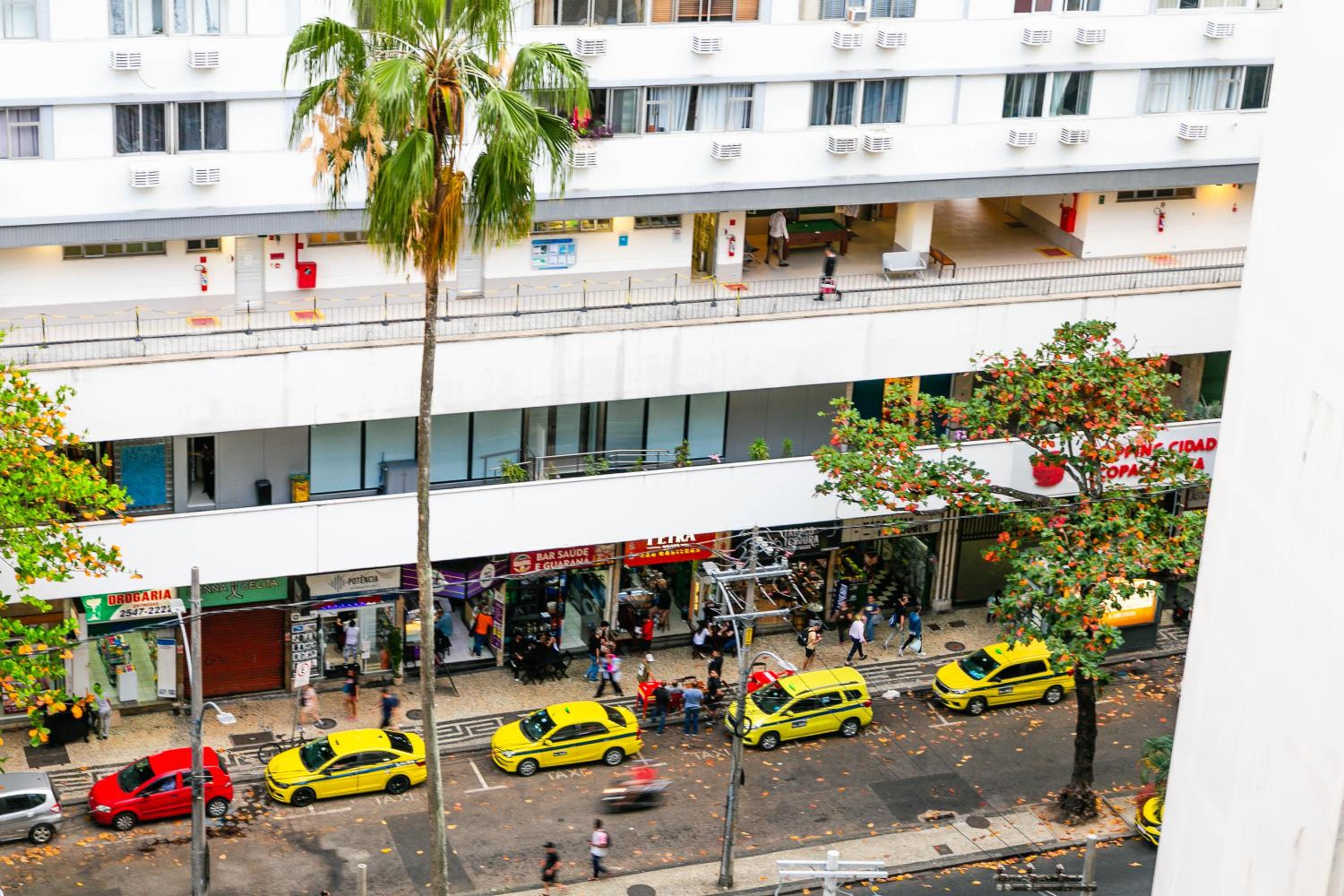Copacabana Economic - Siqueira Campos - 2 mins to Metro
