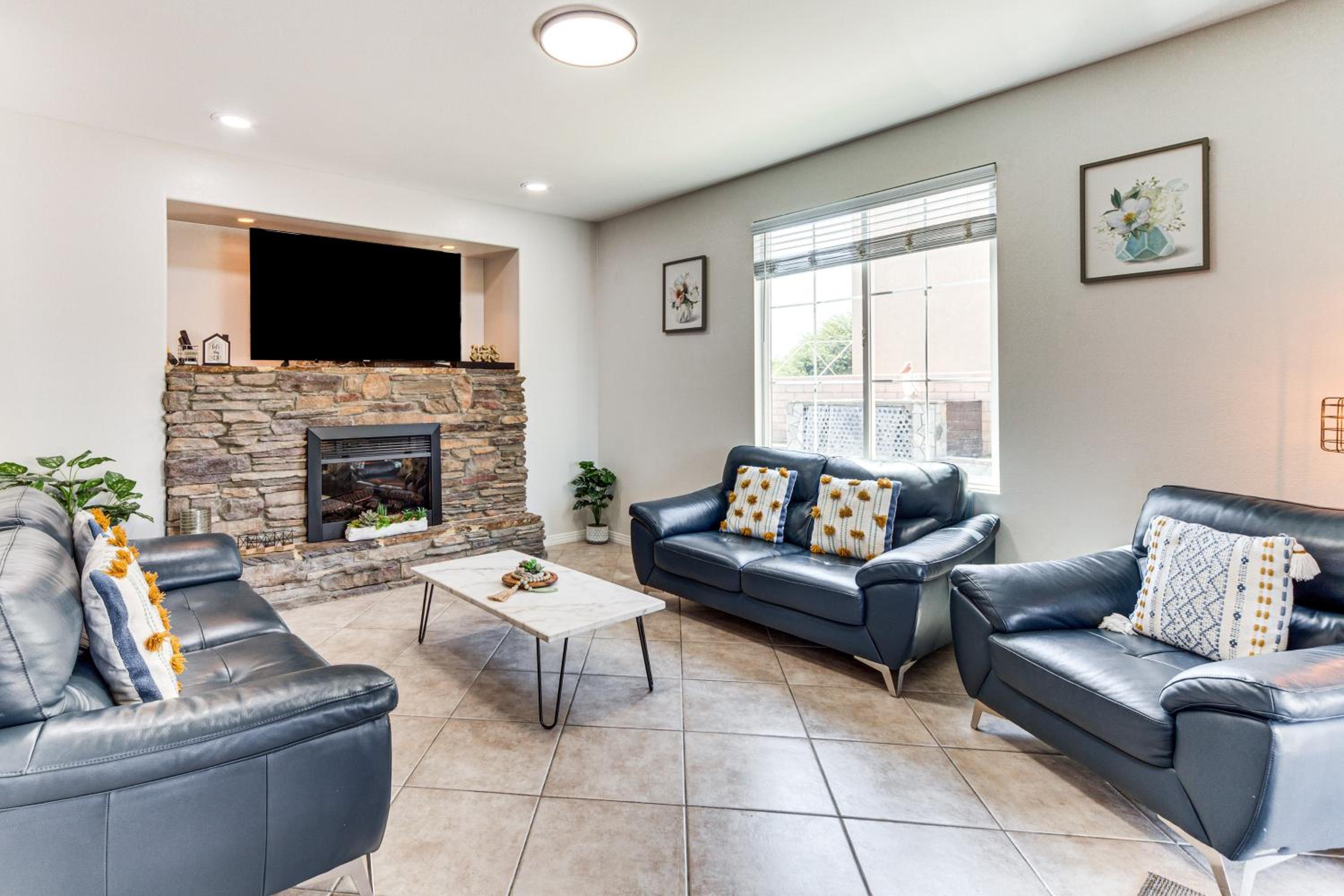 Relaxing Desert Oasis, 4 Mi to Coachella Festivals