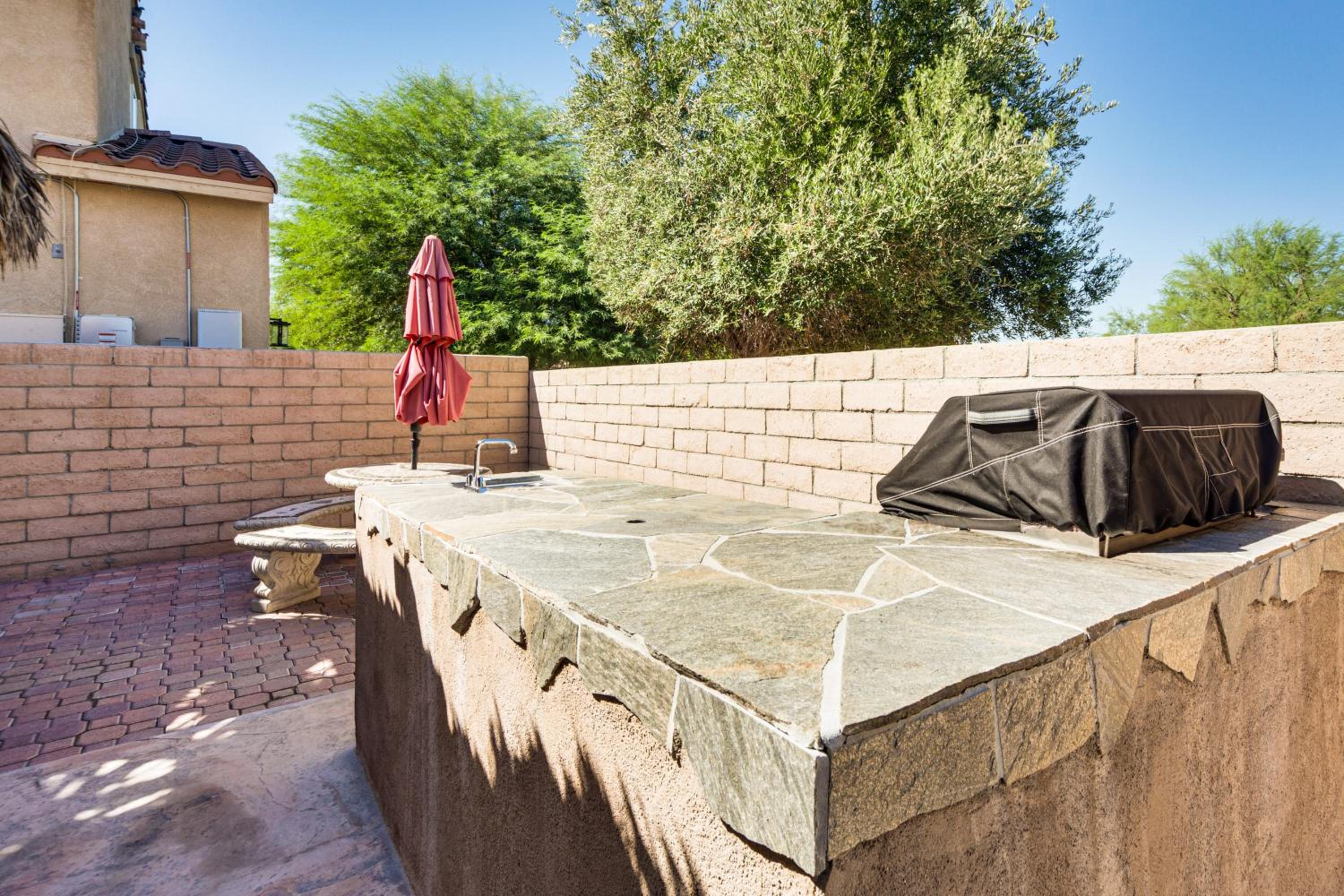 Relaxing Desert Oasis, 4 Mi to Coachella Festivals