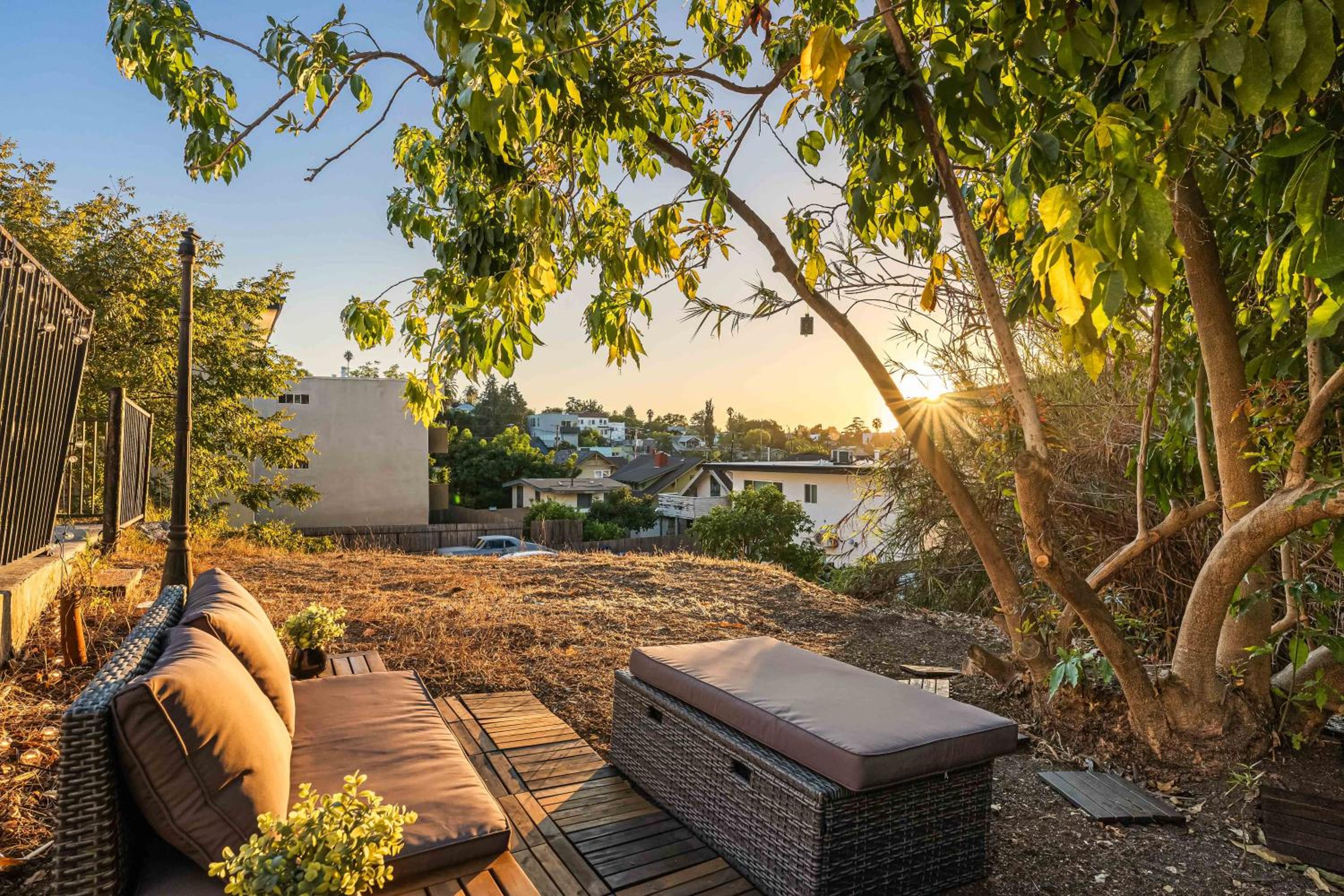 Echo Park Spacious Two-Bedroom Apartment with Private Yard and Parking