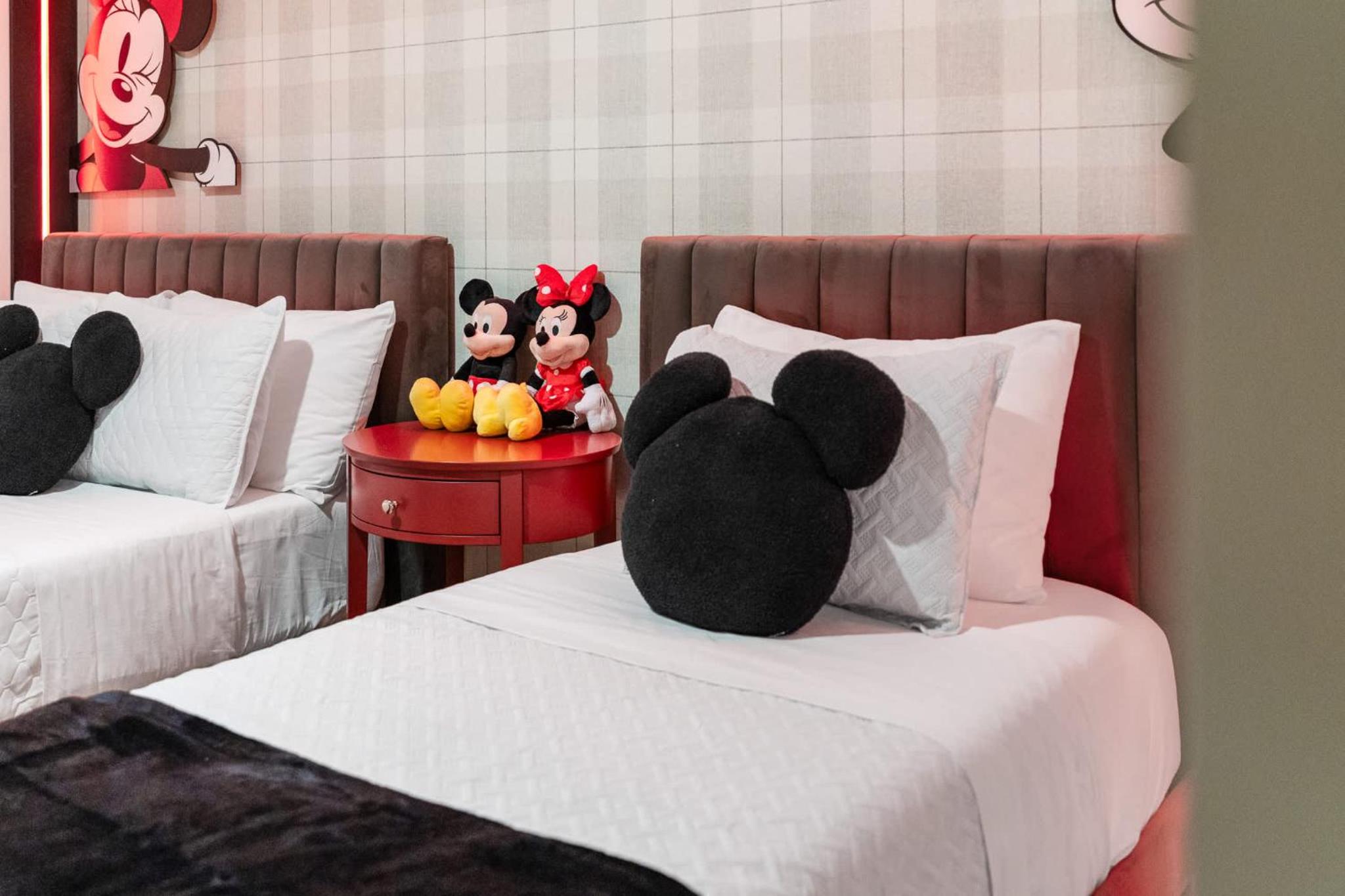 Epic Family Villa Pool Theater Themed Bedrooms