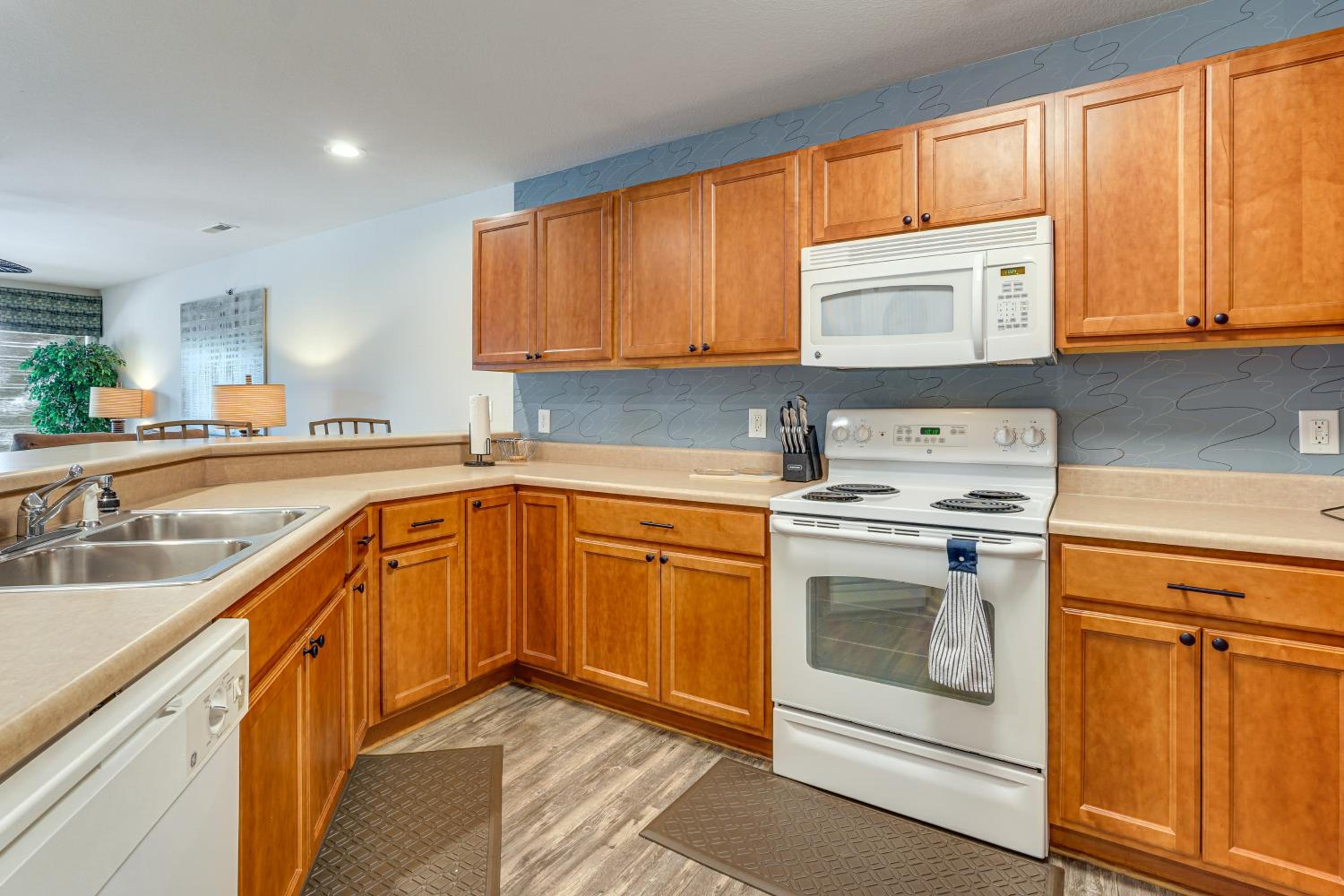 Waterfront Balcony! Condo on Lake of the Ozarks