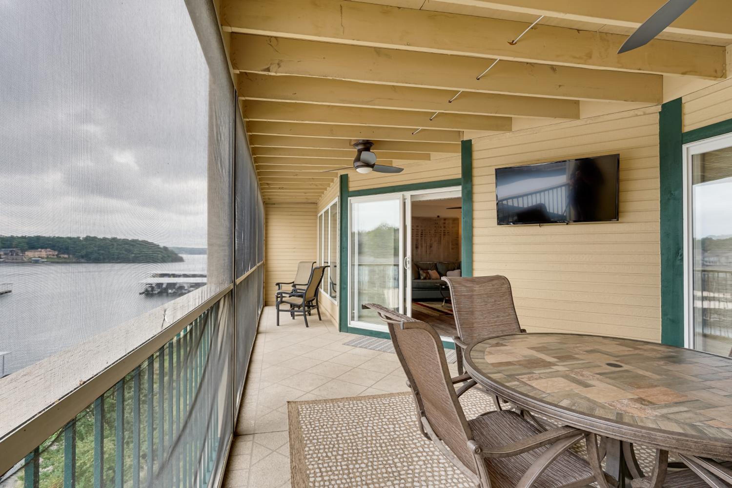 Waterfront Balcony! Condo on Lake of the Ozarks