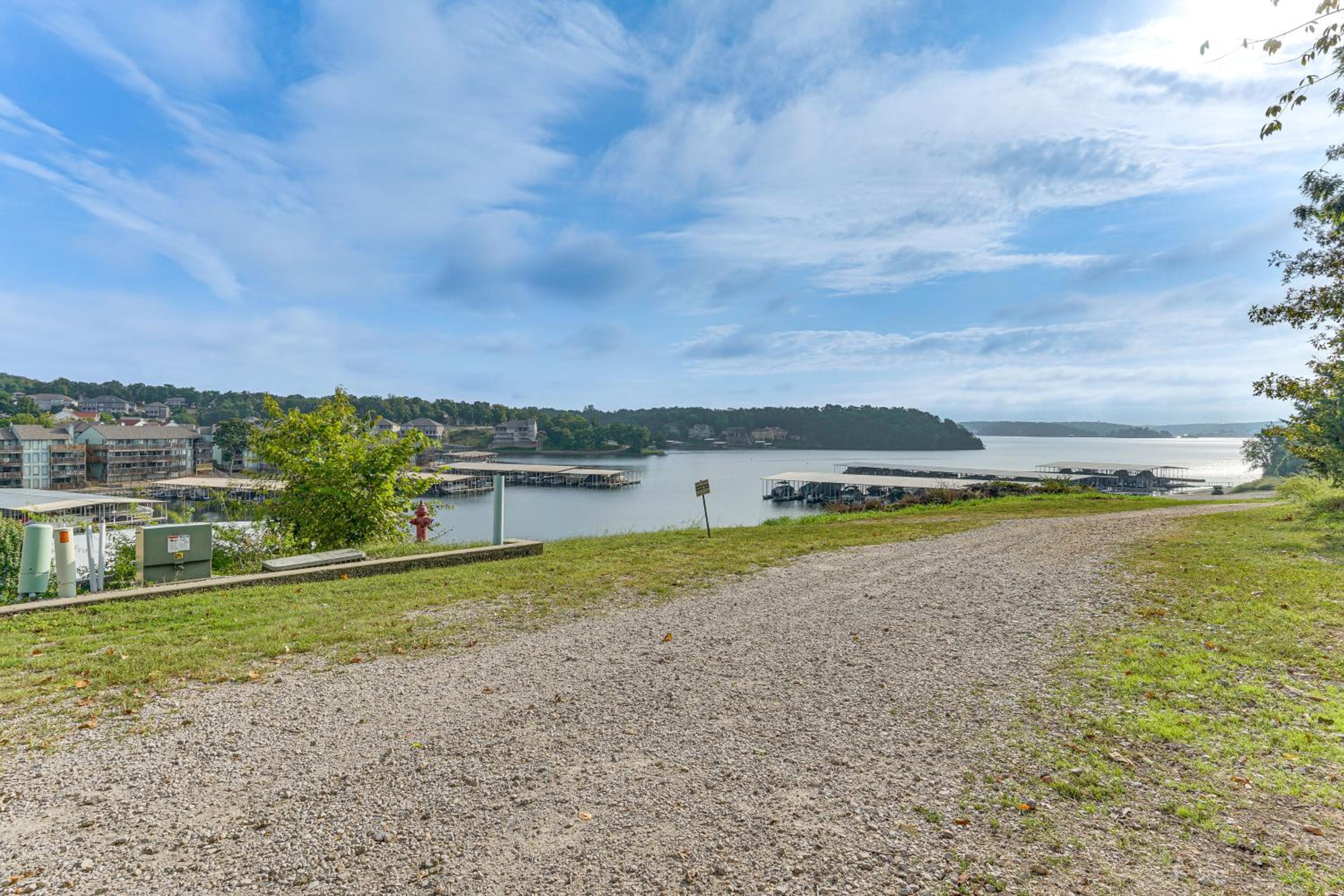 Waterfront Balcony! Condo on Lake of the Ozarks