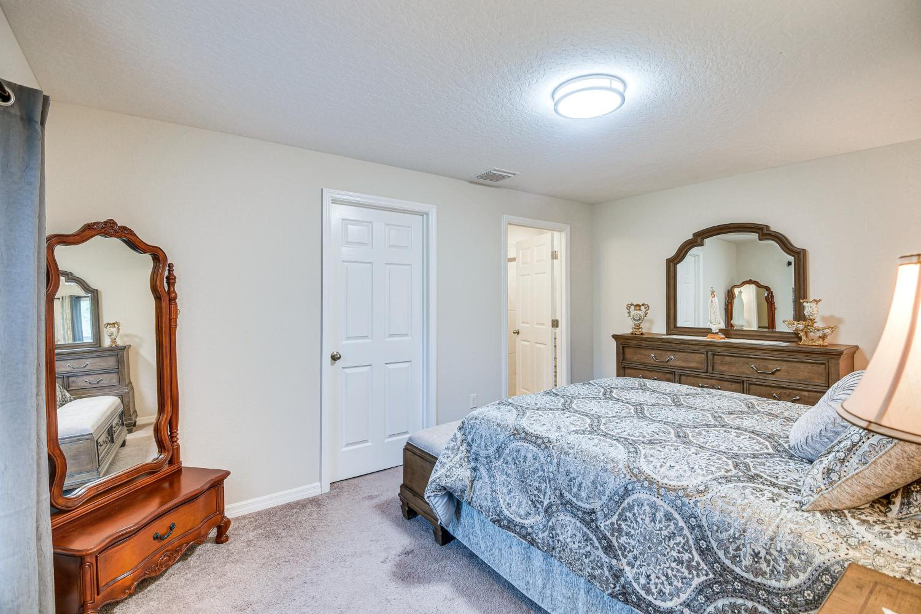Snowbirds Nest with Easy Beach Access in Palm Coast