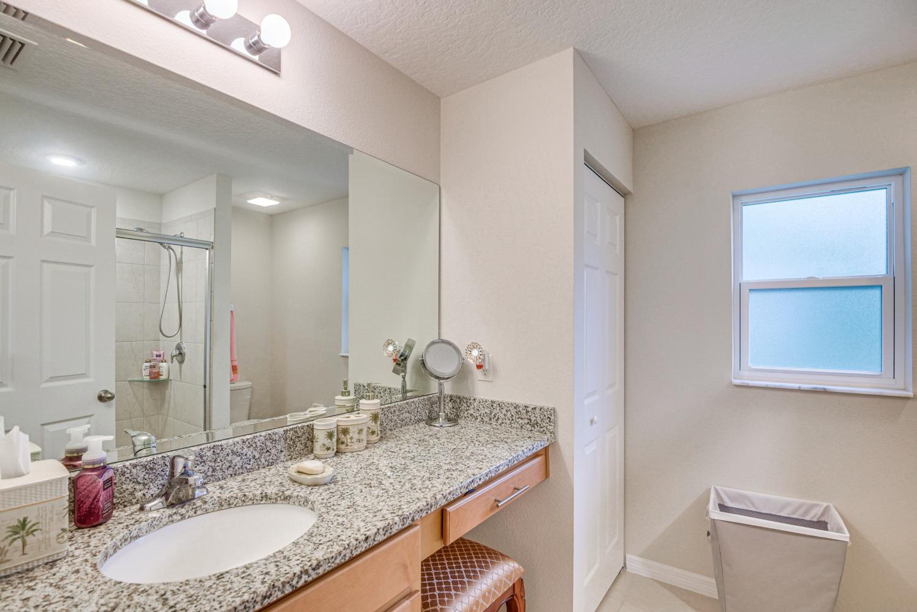 Snowbirds Nest with Easy Beach Access in Palm Coast