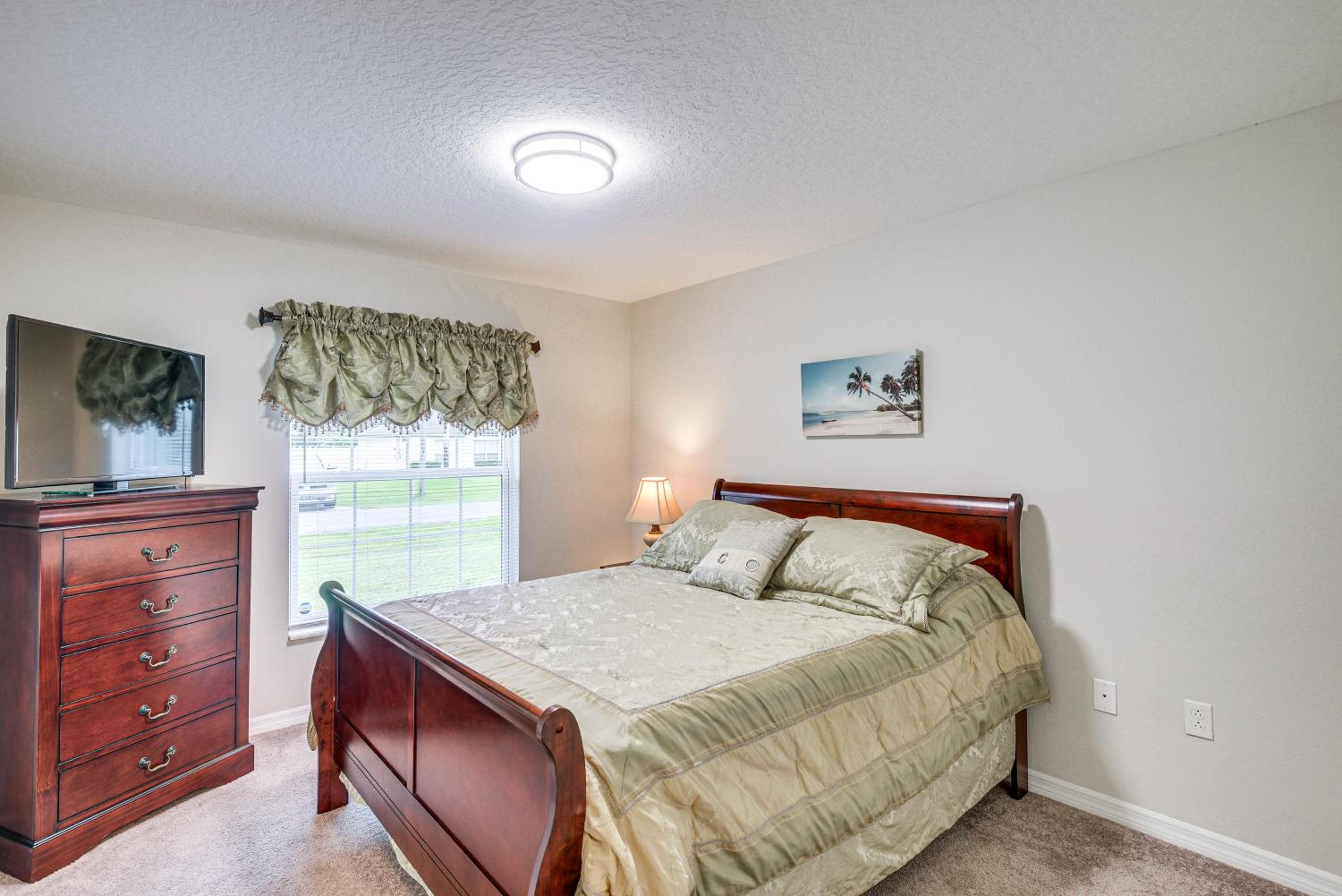 Snowbirds Nest with Easy Beach Access in Palm Coast