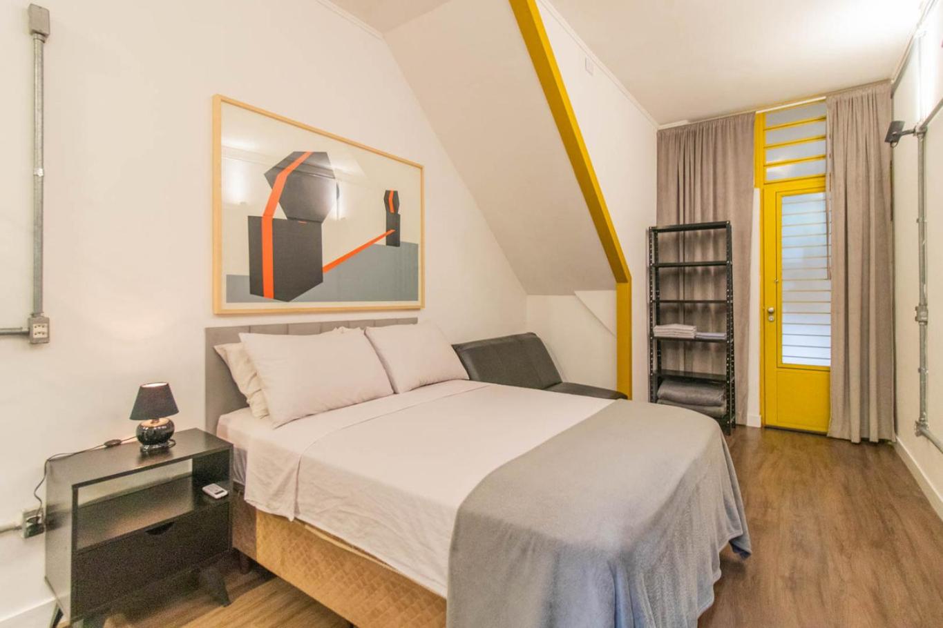 Loft c Ar-condicionado e Smart Lock - Cidade Baixa