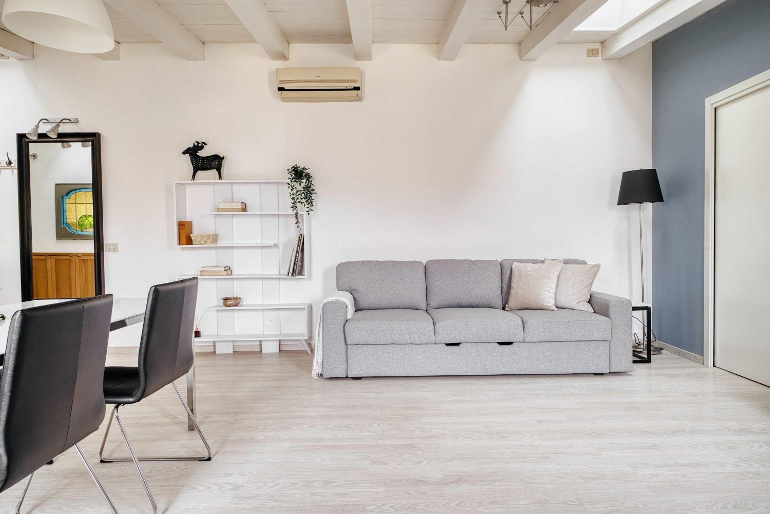 Bright flat in the Heart of Porta Venezia