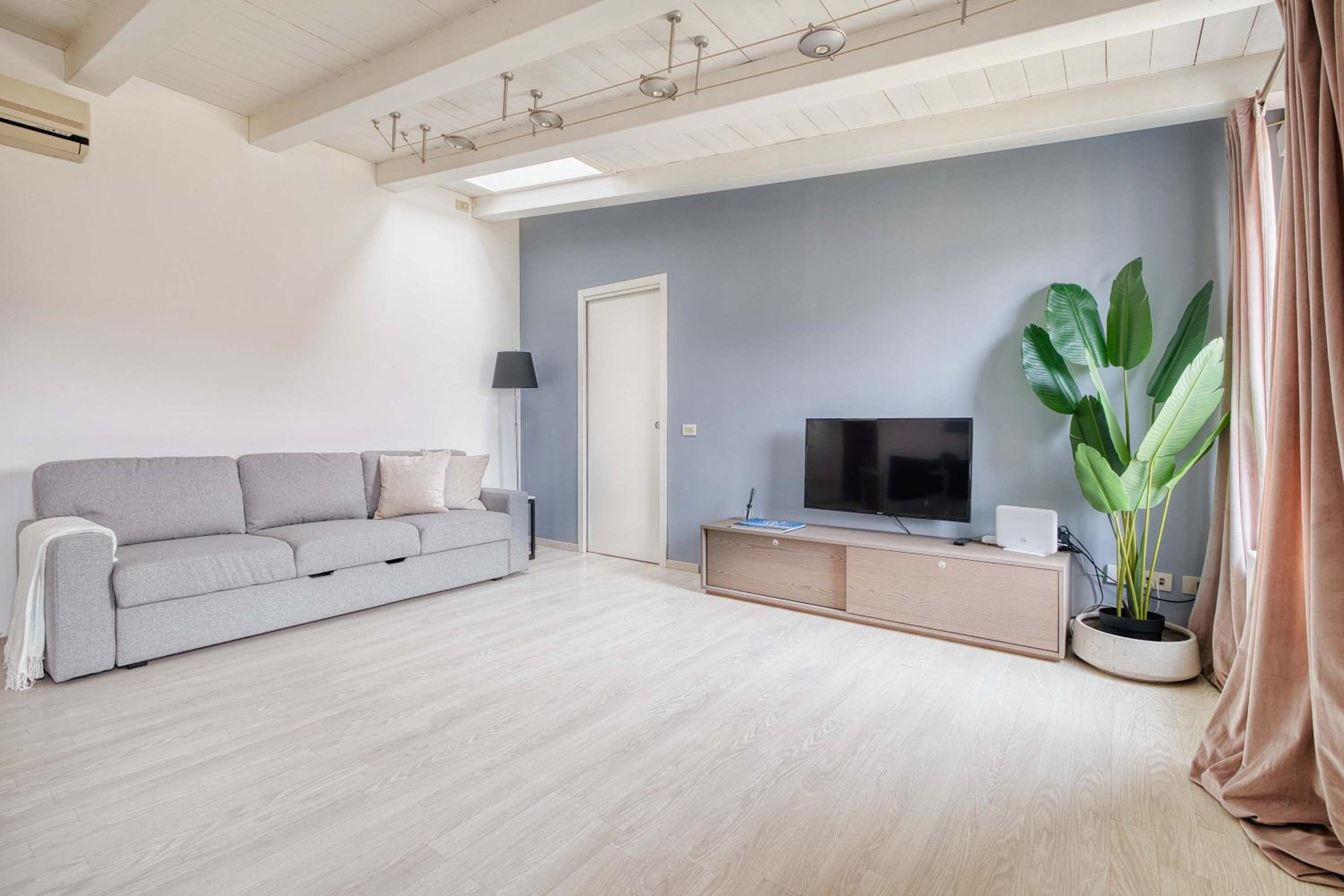 Bright flat in the Heart of Porta Venezia