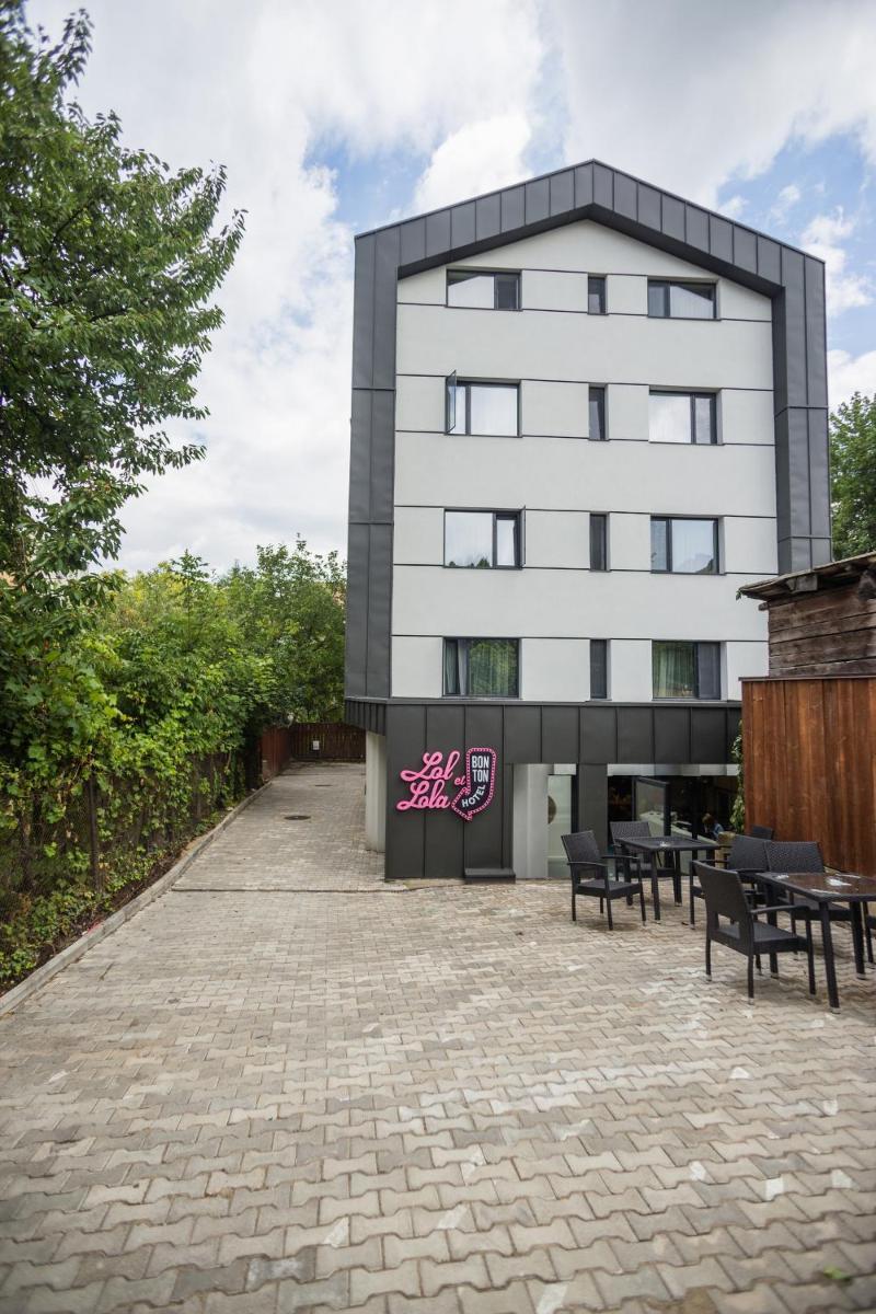 Hotel Lol et Lola Hotel - Image 1