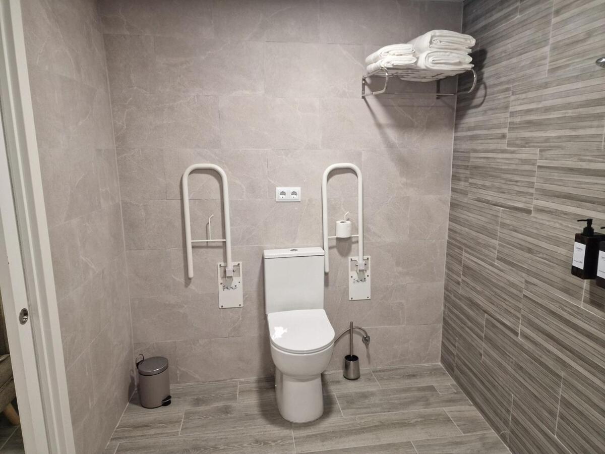 Habitación 1 con Baño Privado Casa Siglo XV Termas Romanas