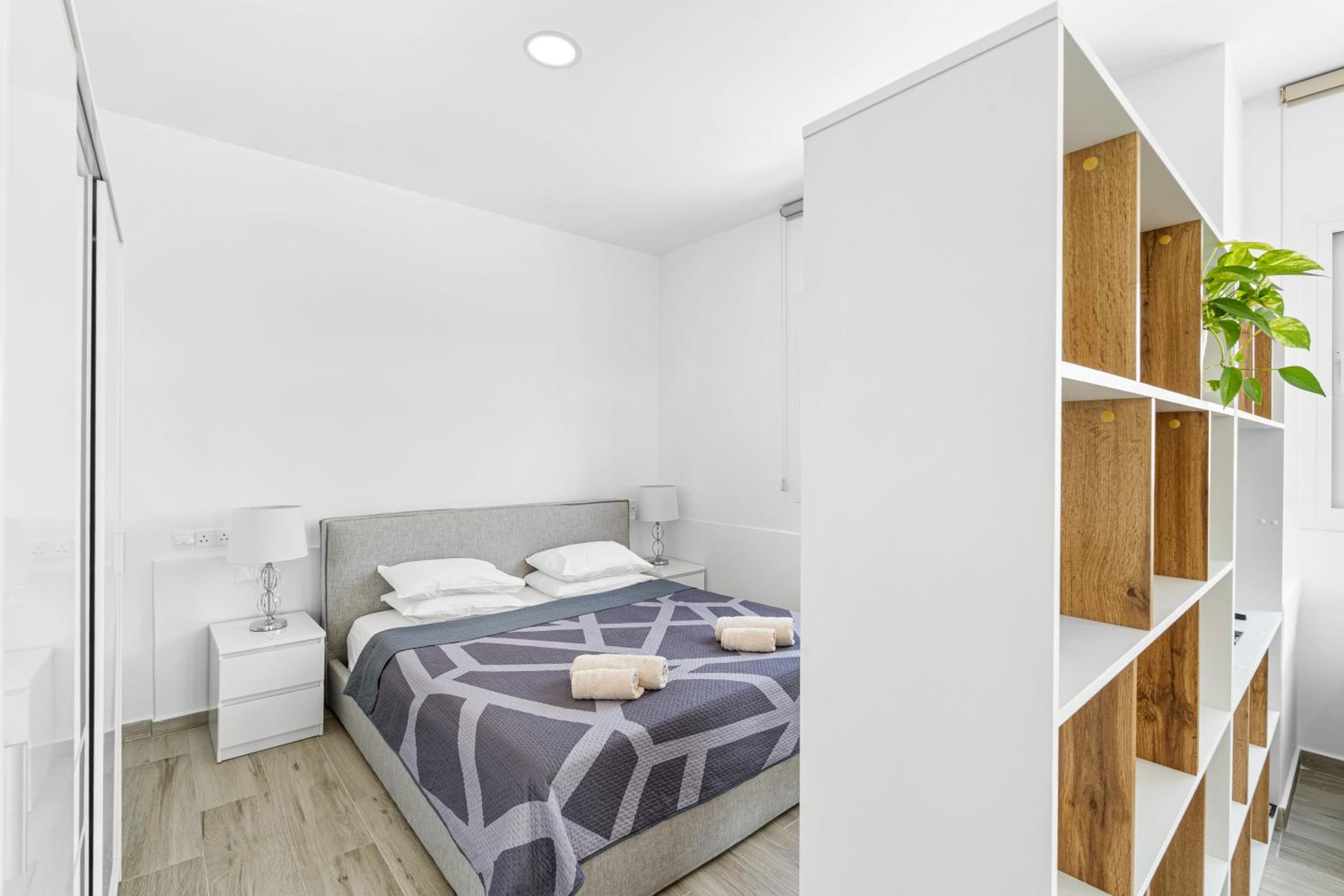 Modern Sea View Central Apartments Peyia