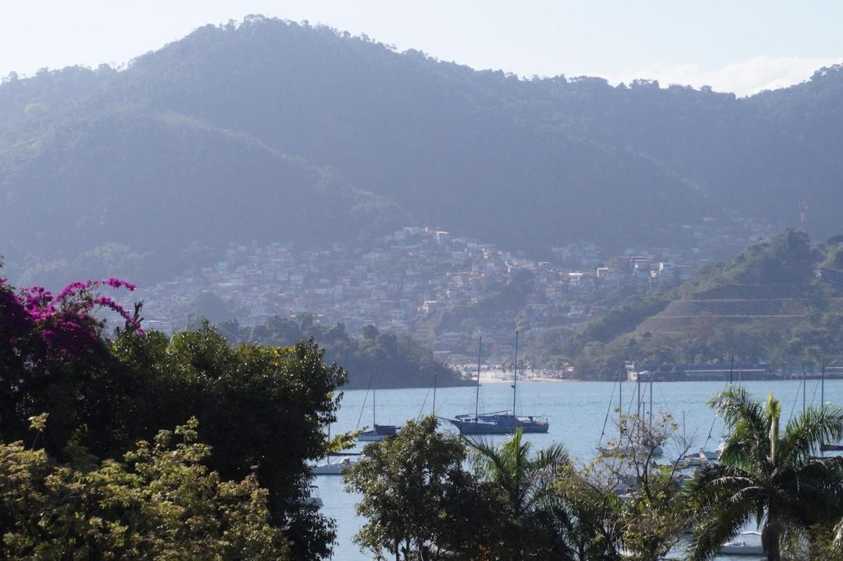 Paraiso de Angra Casa completa no condomio Marinas