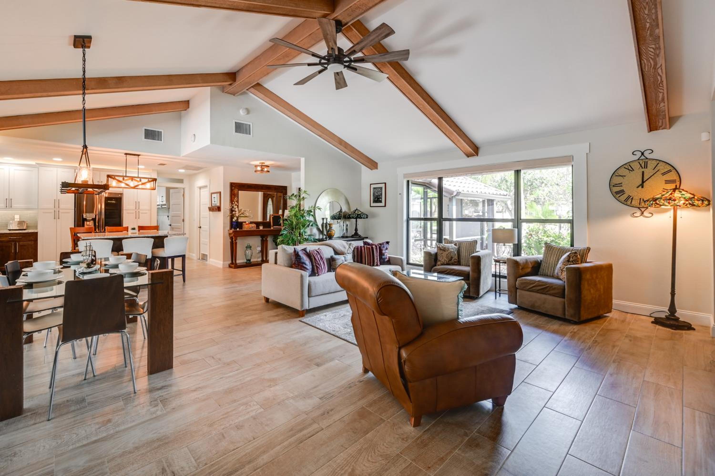 Saltwater Pool and Dock Canal-Front Cape Coral Home