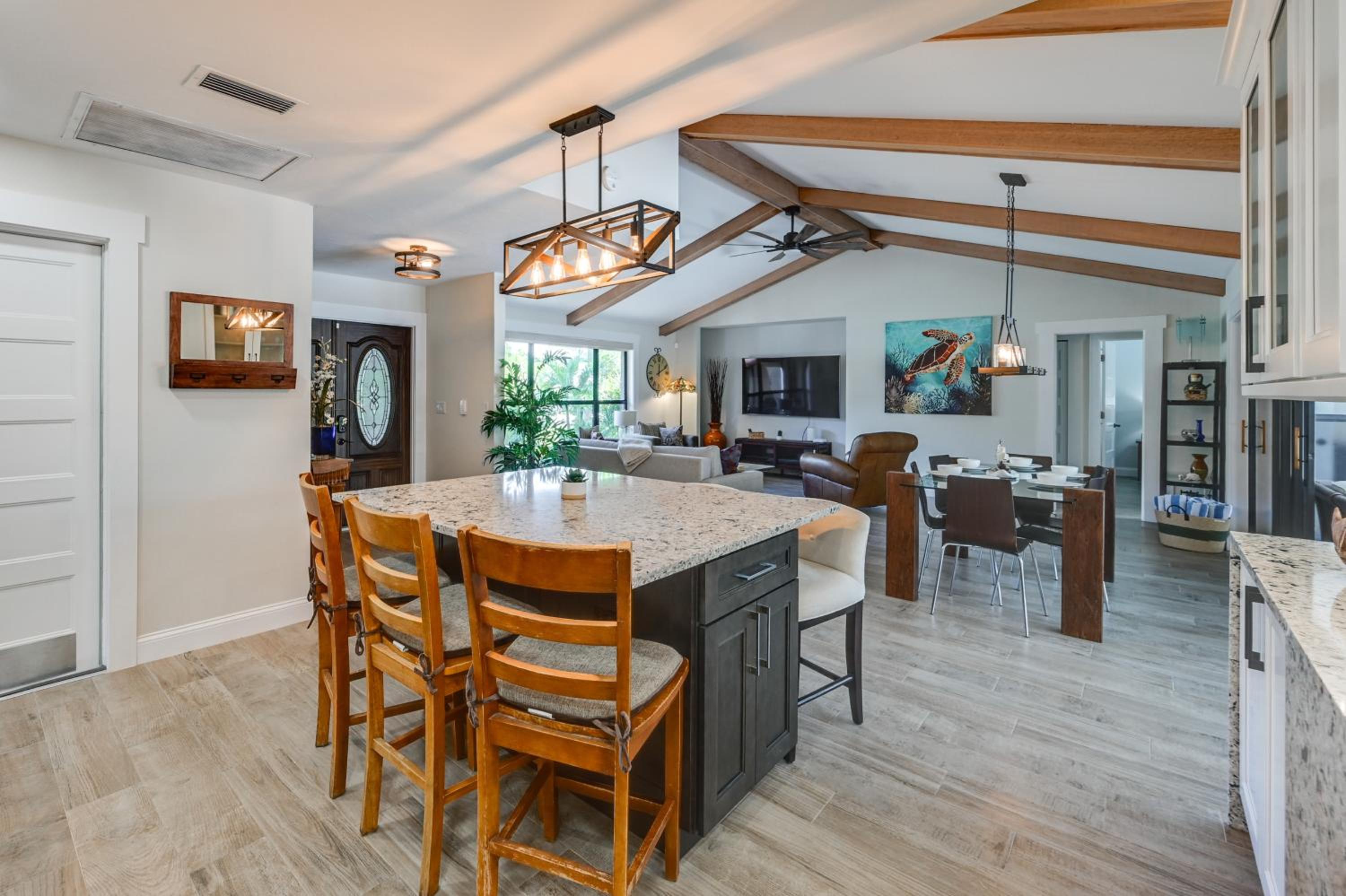 Saltwater Pool and Dock Canal-Front Cape Coral Home