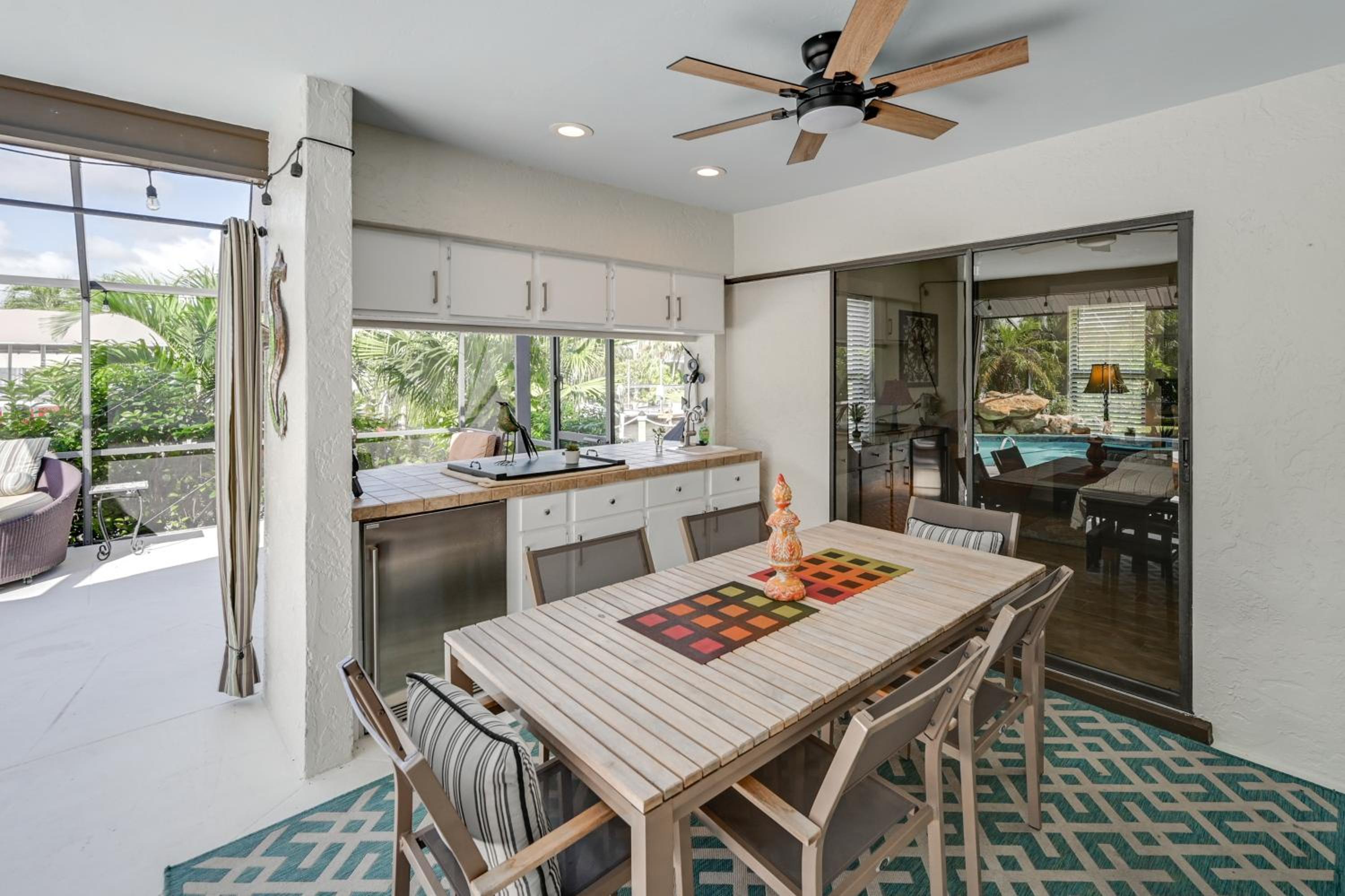 Saltwater Pool and Dock Canal-Front Cape Coral Home