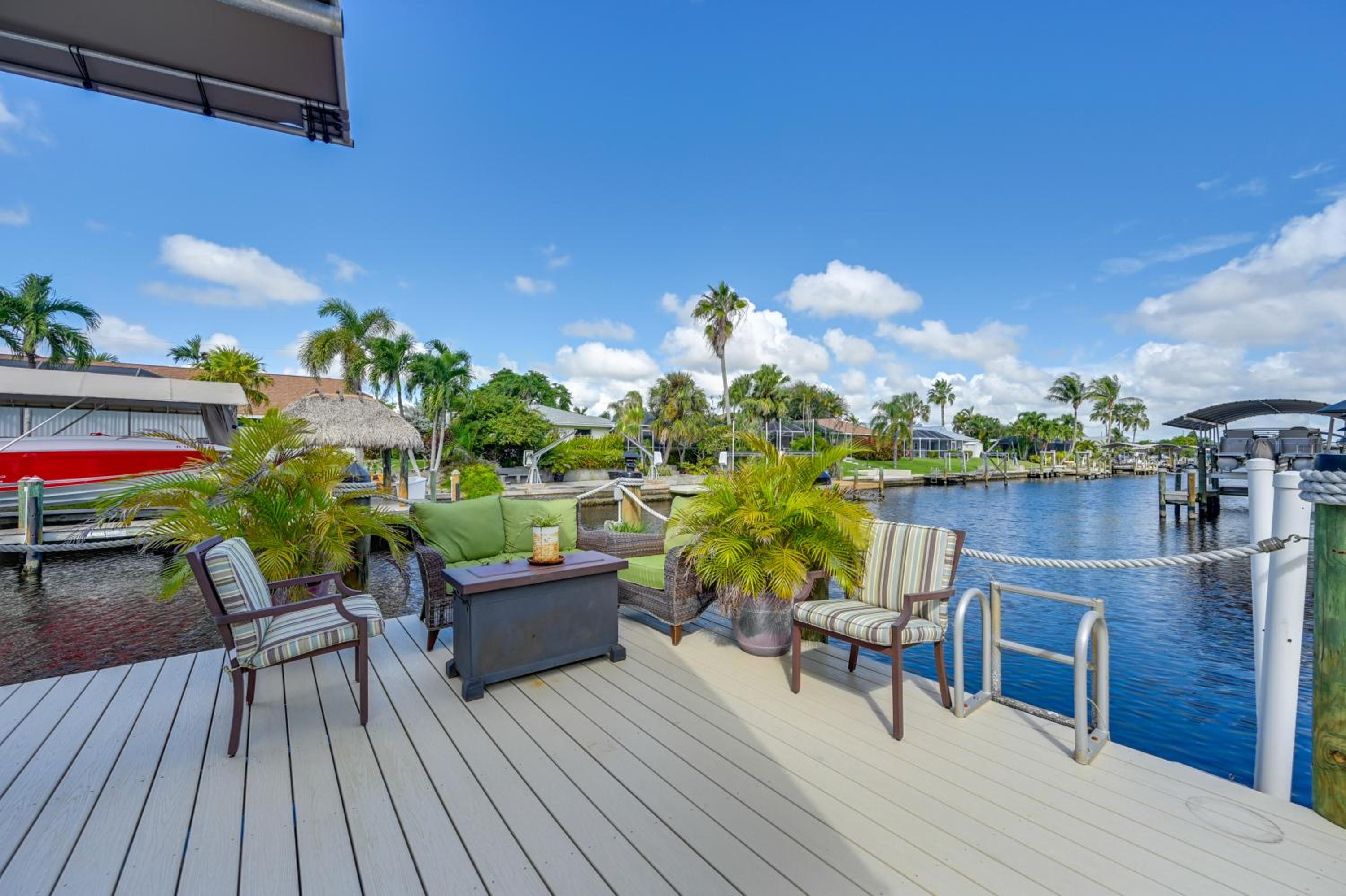 Saltwater Pool and Dock Canal-Front Cape Coral Home
