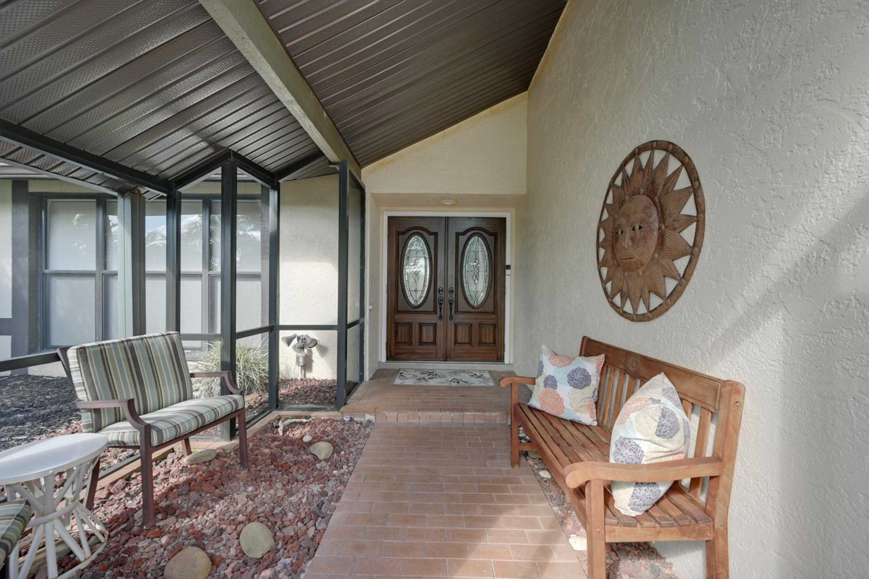 Saltwater Pool and Dock Canal-Front Cape Coral Home