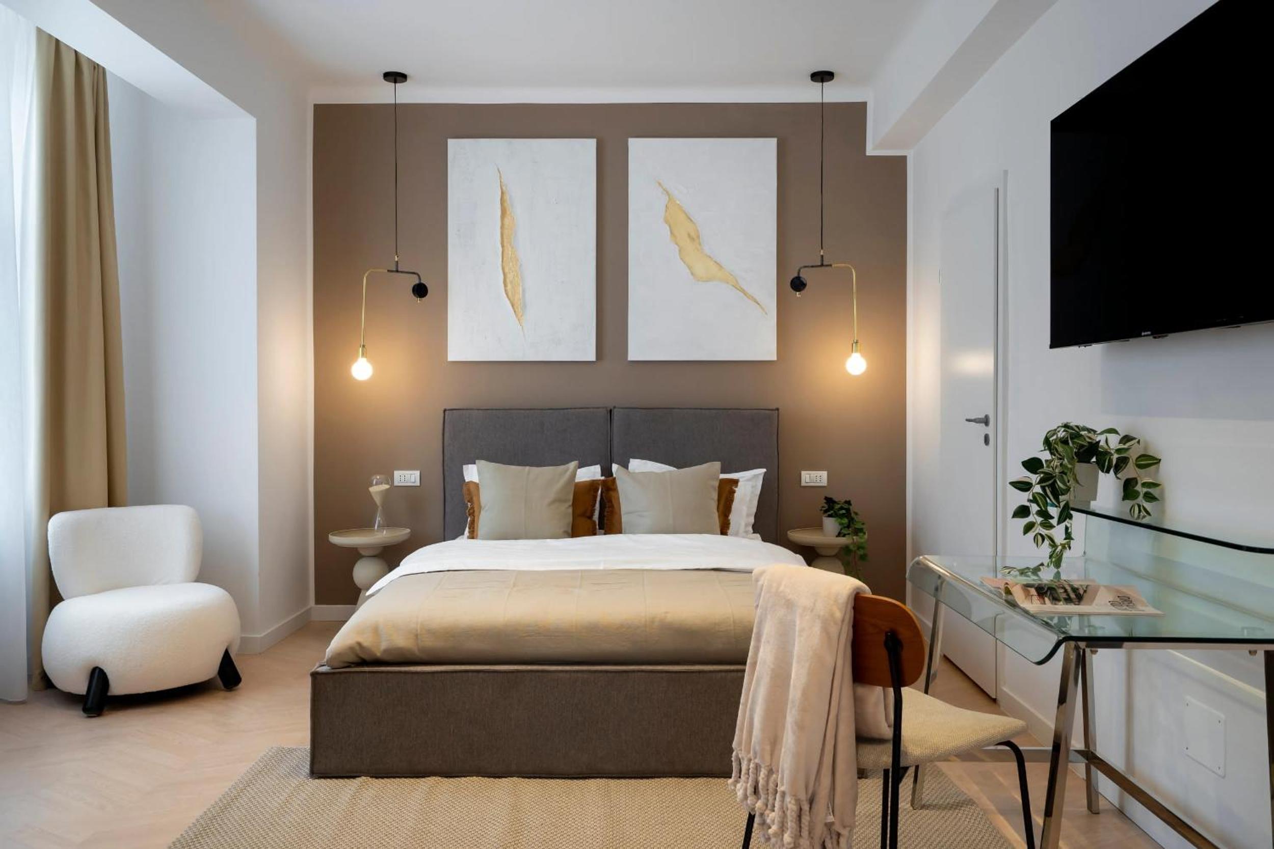 Full-Floor 2-Bedroom Apartment with Balconies - Prime Location near Calea Victoriei