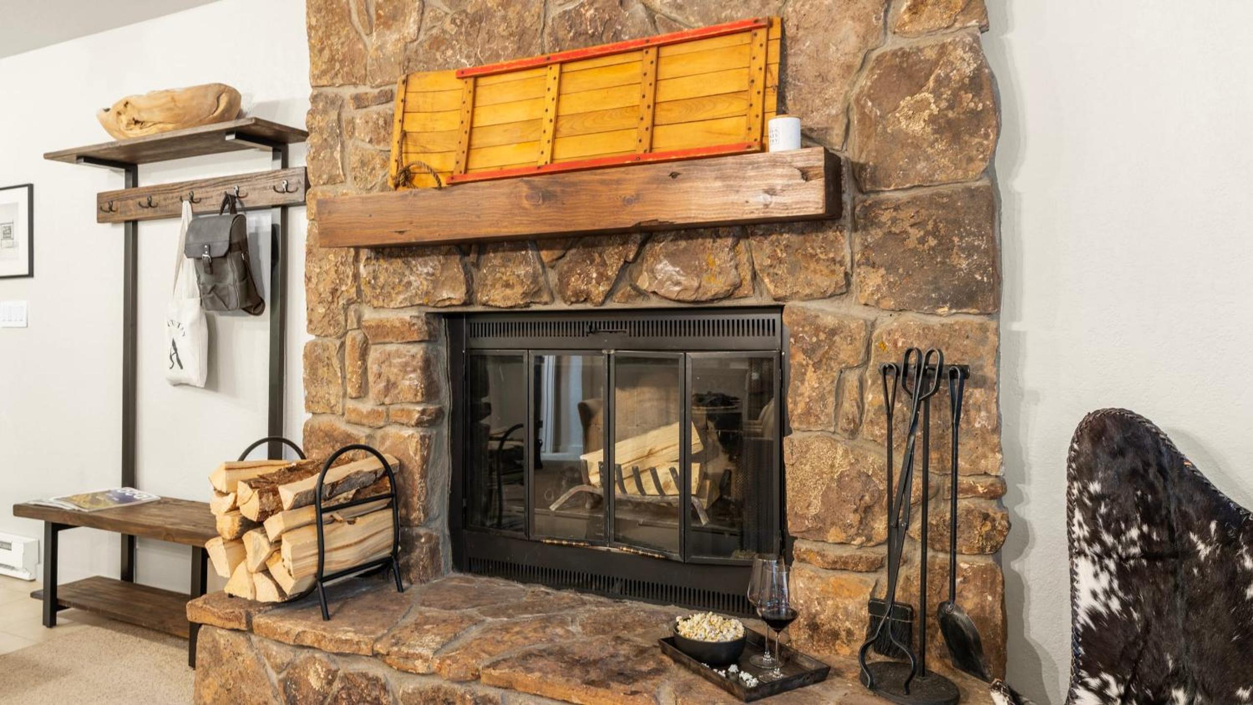 Steps from Snowmass Village Fireplace Firepit Mountain Views Aspen Glow Retreat by AvantStay