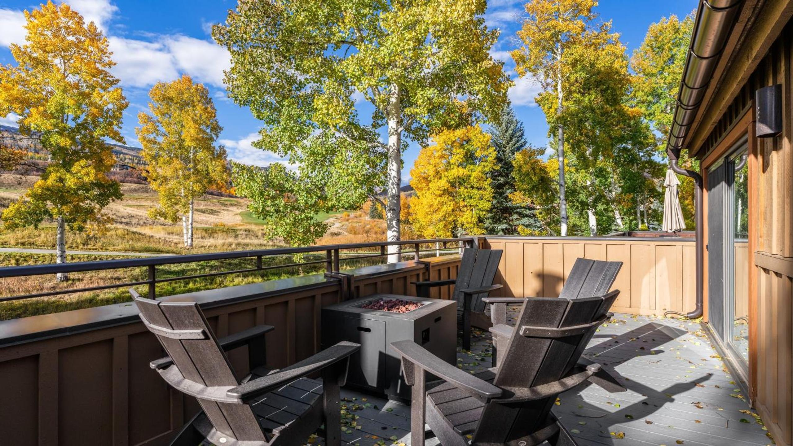 Steps from Snowmass Village Fireplace Firepit Mountain Views Aspen Glow Retreat by AvantStay