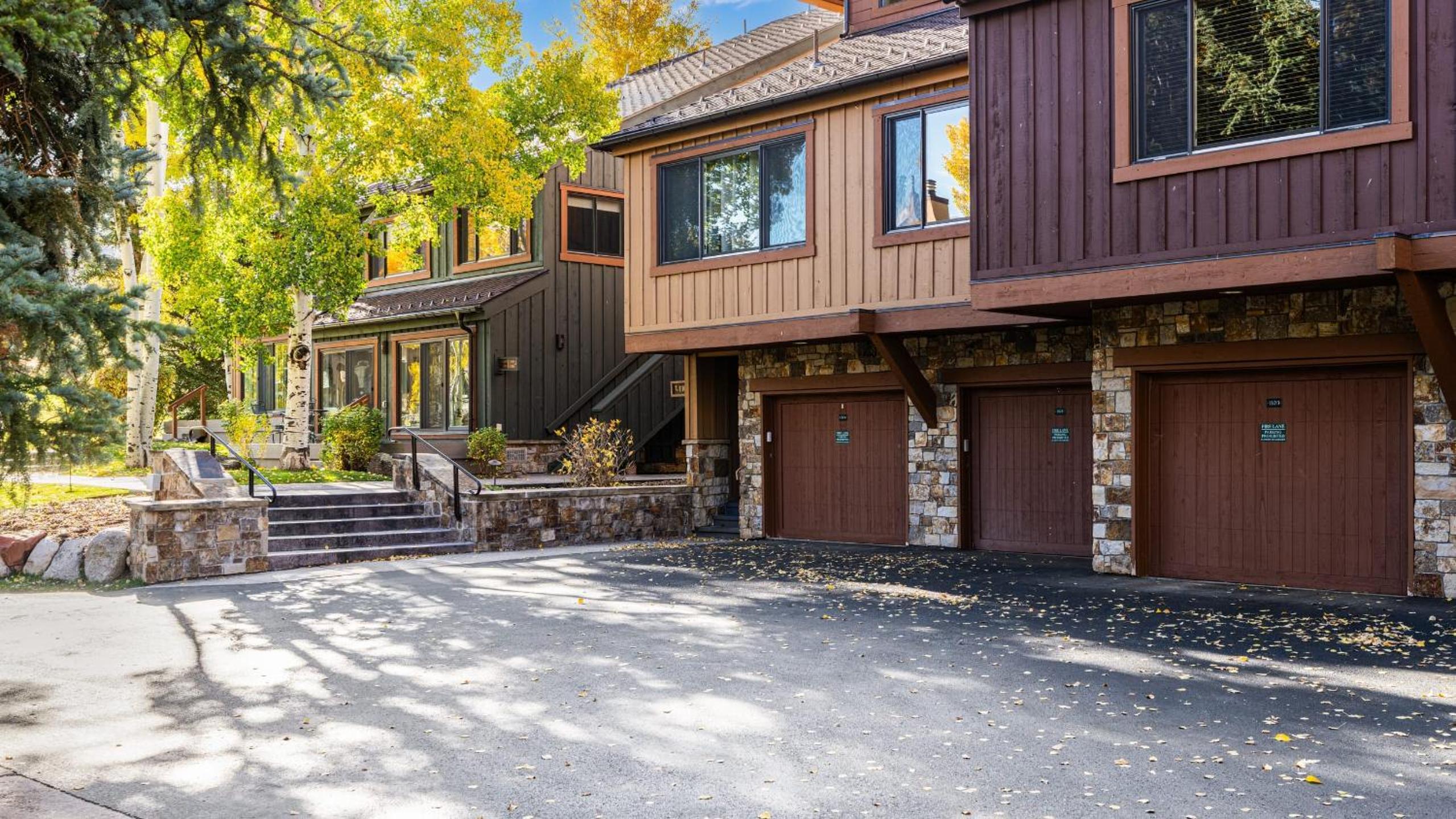 Steps from Snowmass Village Fireplace Firepit Mountain Views Aspen Glow Retreat by AvantStay