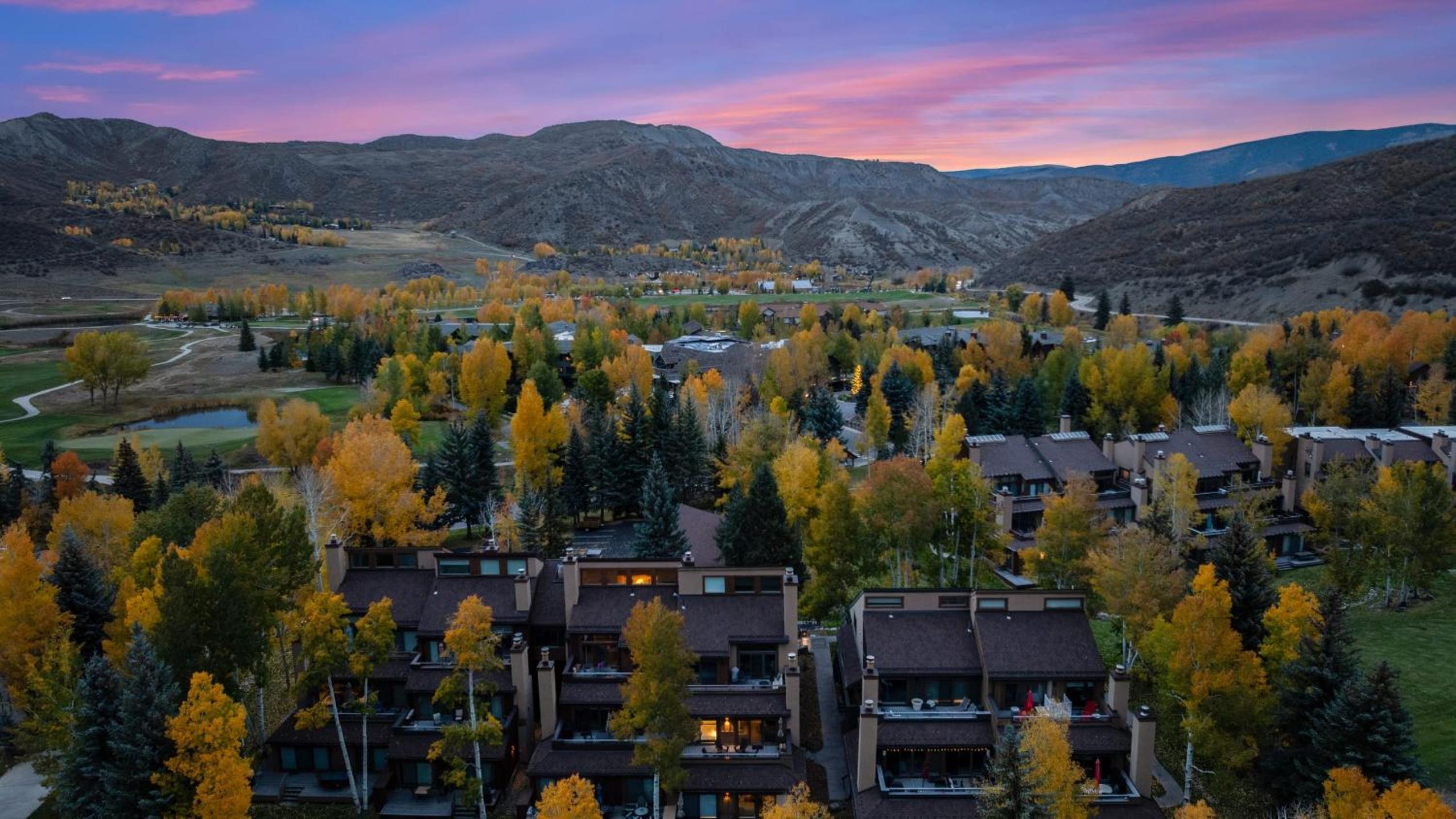 Steps from Snowmass Village Fireplace Firepit Mountain Views Aspen Glow Retreat by AvantStay