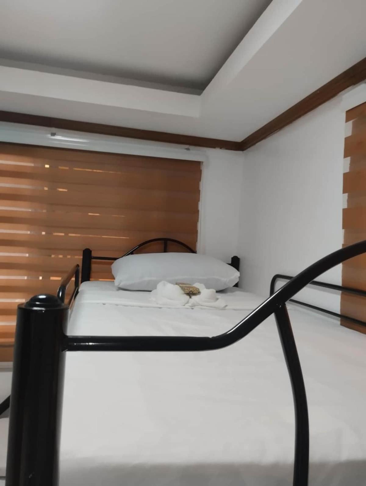 CasaCavite - Your Chill Hideaway and Mini-Resort Just Minutes from all the Tagaytay-Silang-Nuvali Action!