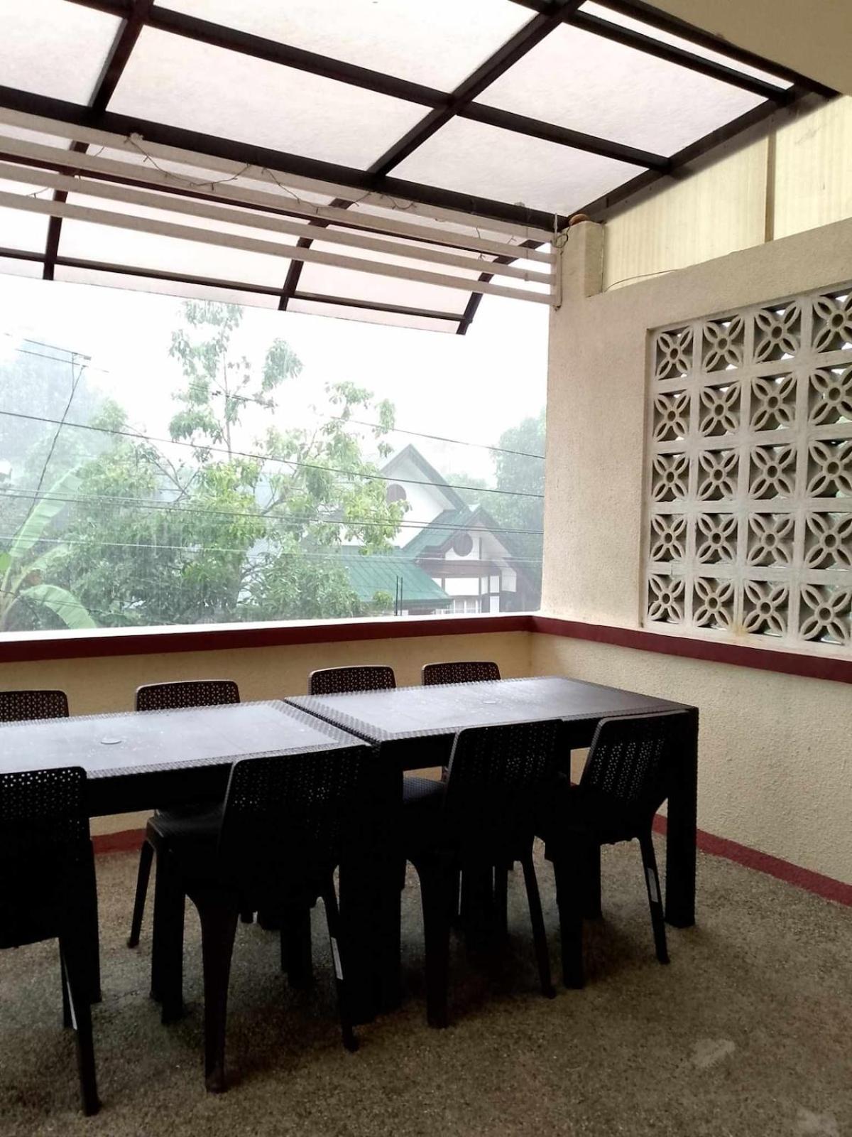 CasaCavite - Your Chill Hideaway and Mini-Resort Just Minutes from all the Tagaytay-Silang-Nuvali Action!