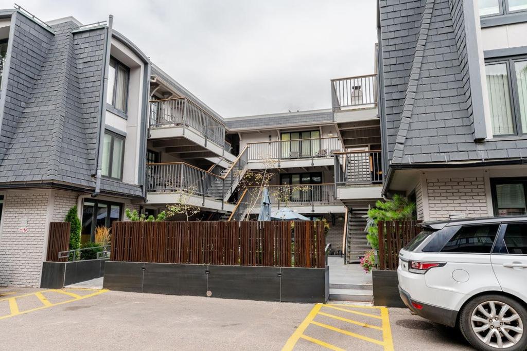 Aspen Downtown 2BR Ski Condo with Fireplace - CD 17 condo