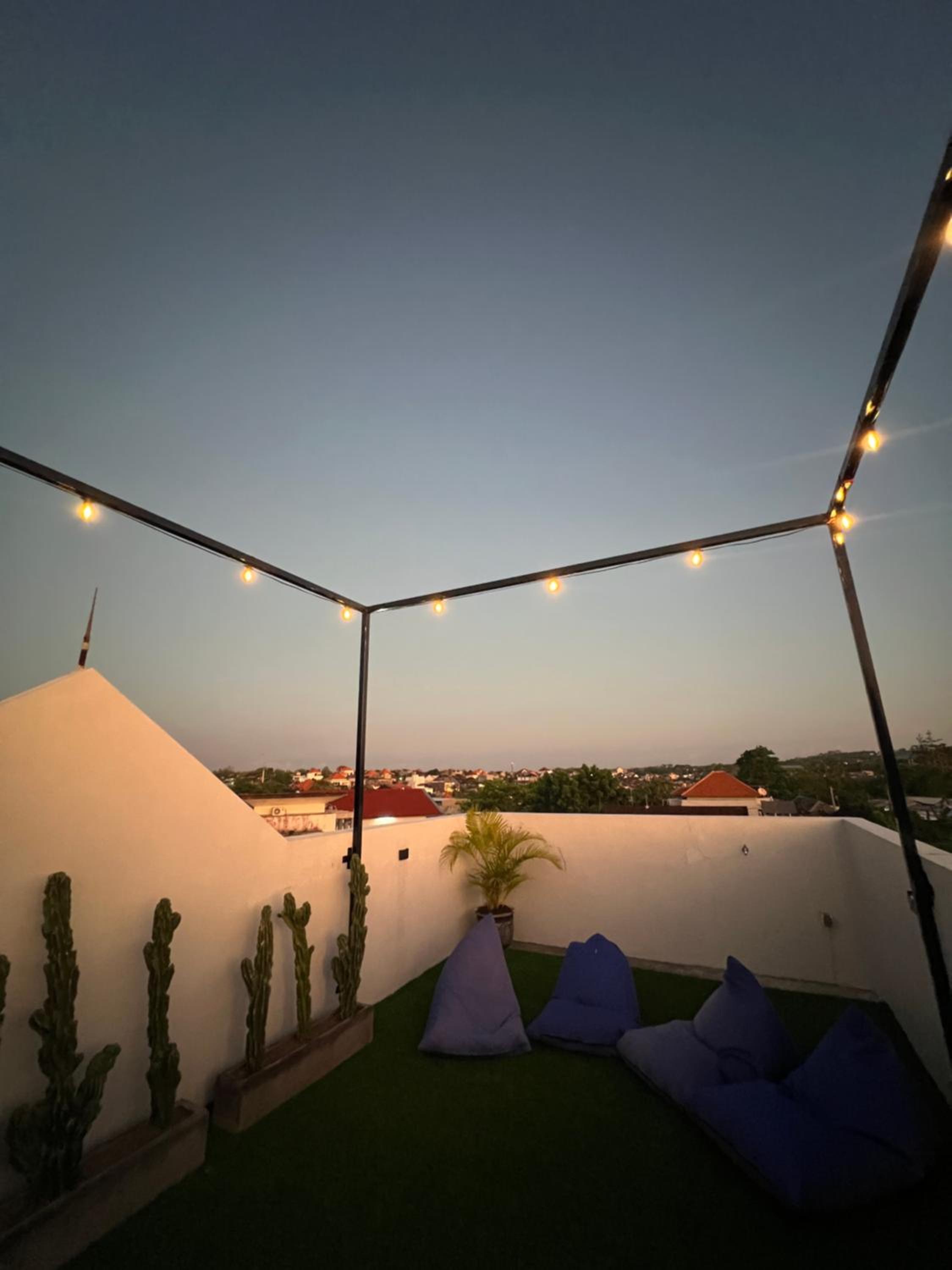 Modern 3BR Villa with Private Pool & Rooftop in Nusa Dua