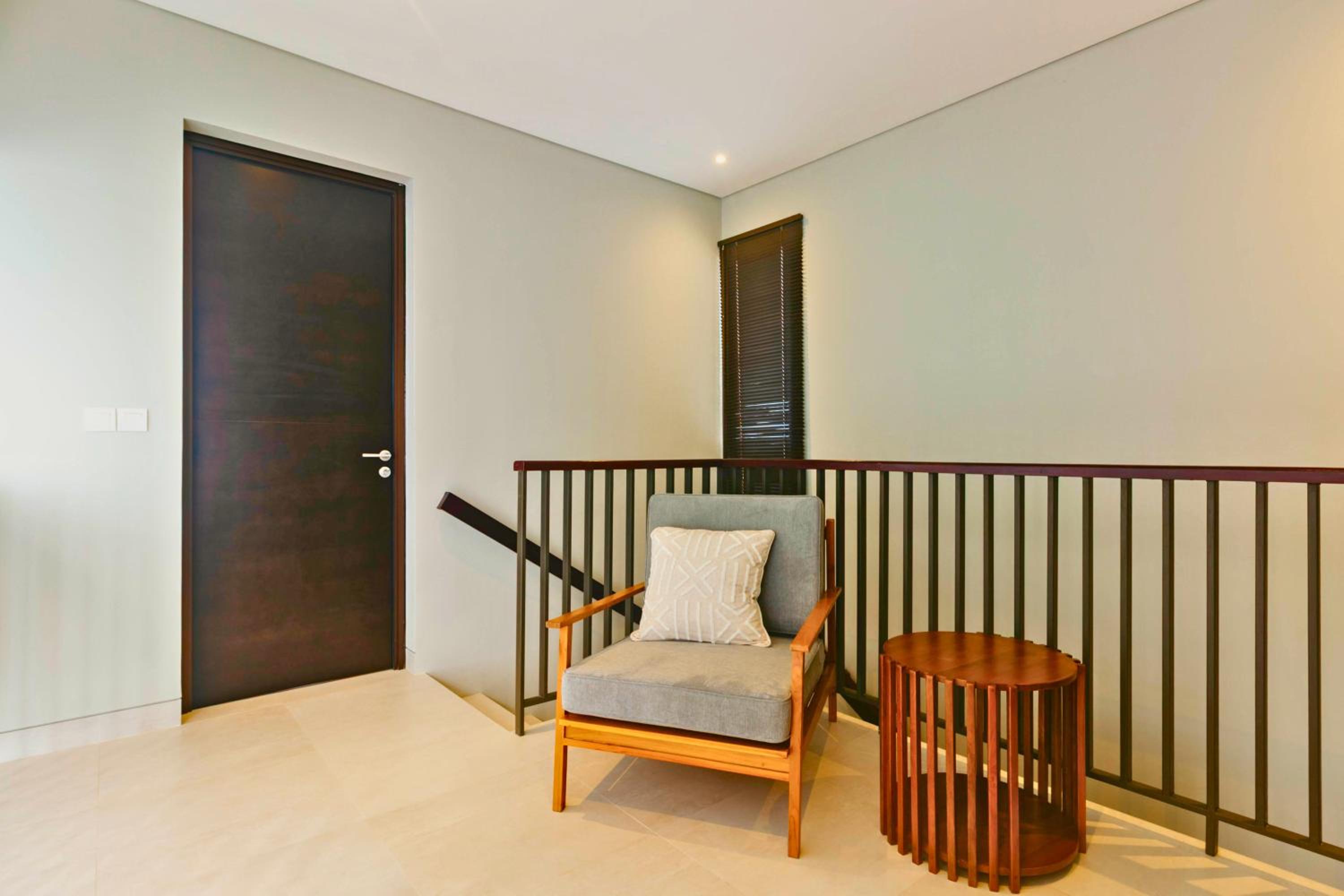 Resvara F28 - 3BR Private Pool Villa in Ciputra