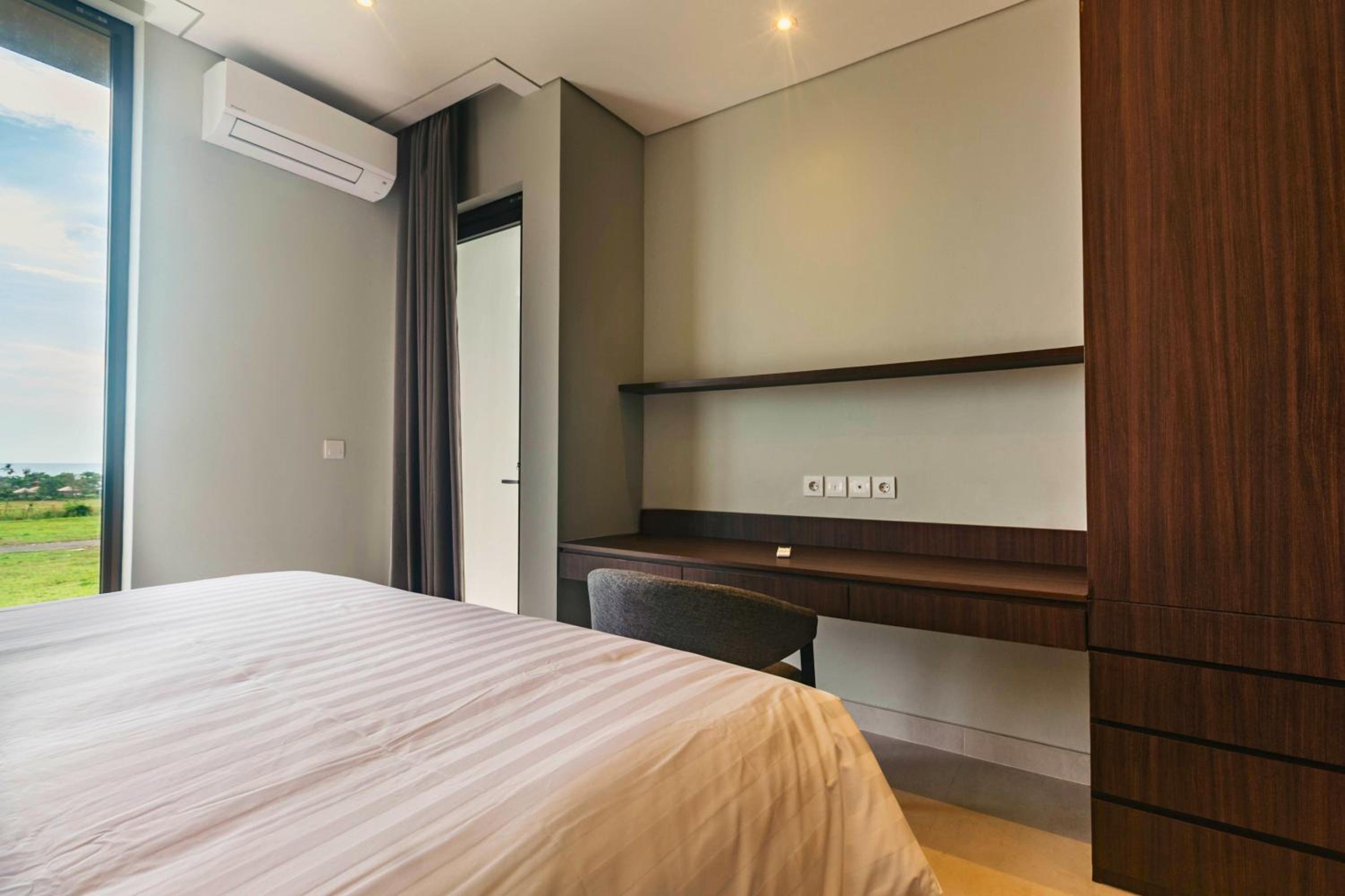 Resvara F28 - 3BR Private Pool Villa in Ciputra