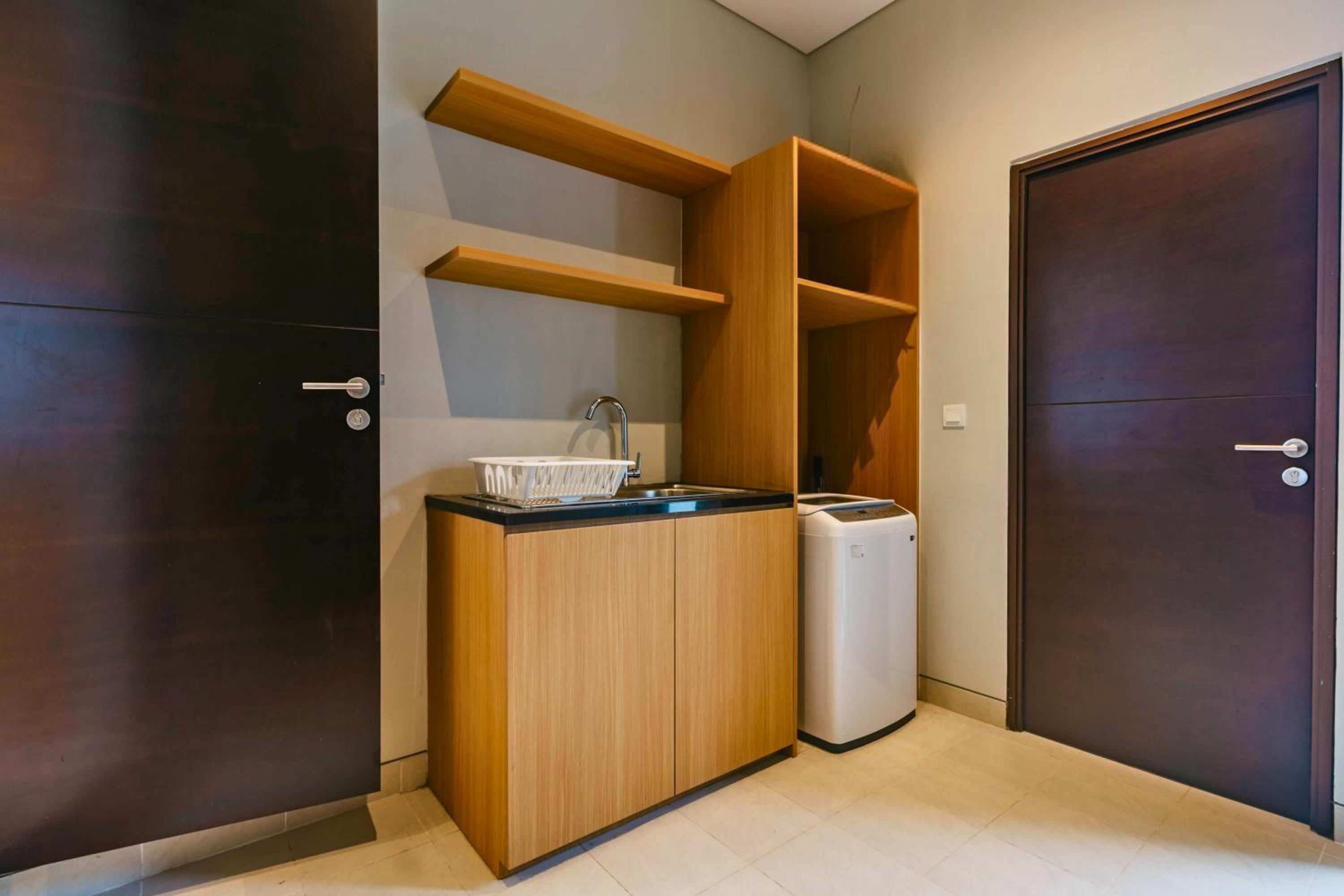Resvara F27 - 3BR Private Pool Villa in Ciputra